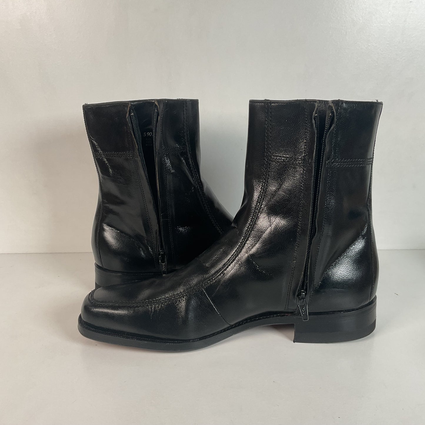 Vintage Florsheim Beetle Boots 9.5 D Chelsea Style
