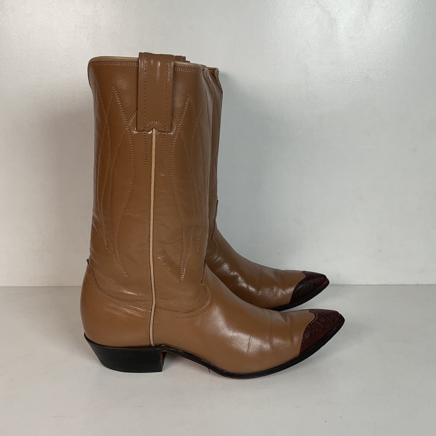 Vintage 1960s Justin Lizard Wingtip Cowgirl Boots 7 B White Label USA Made
