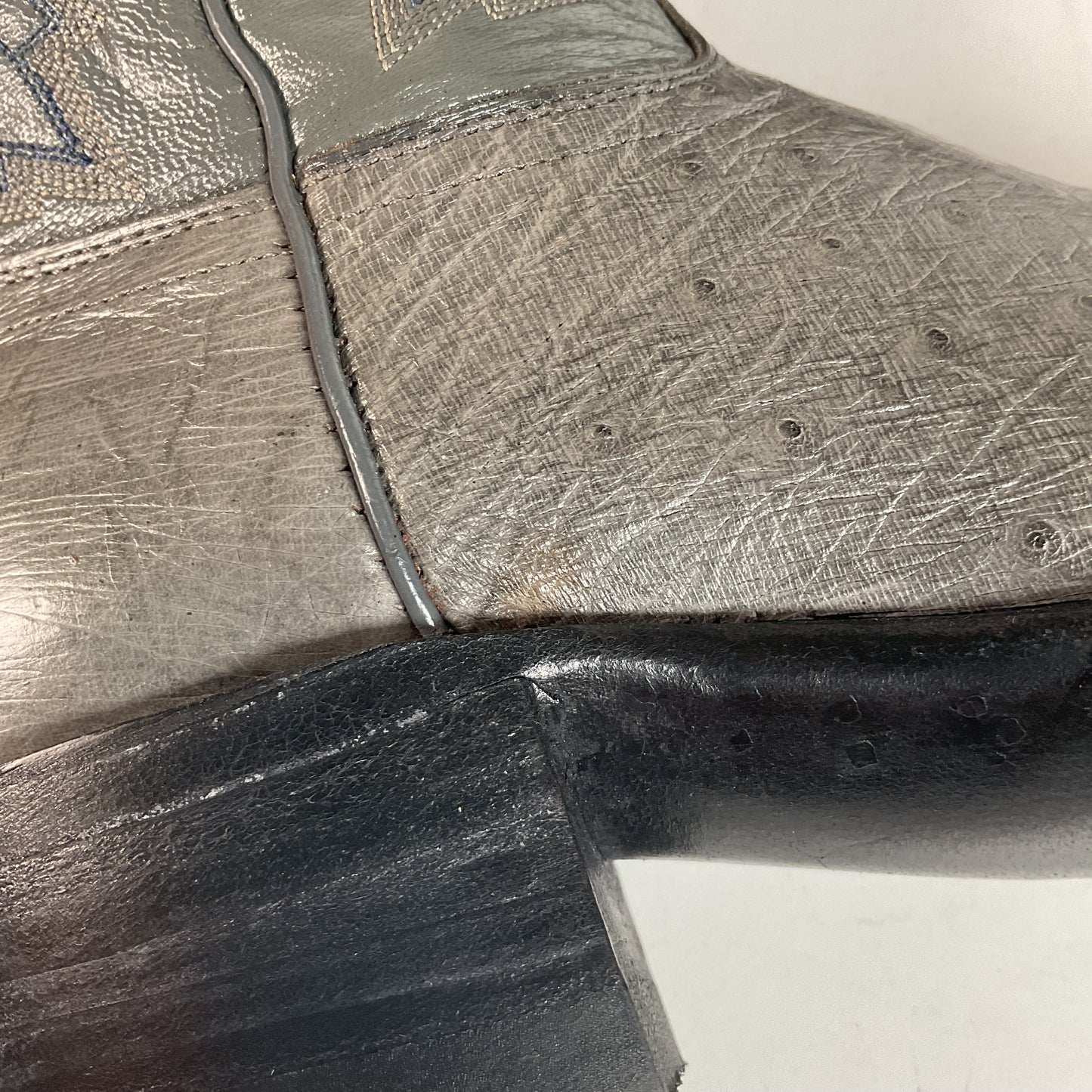 Vintage J. Chisholm Grey Smooth Ostrich Cowboy Boots Men’s 7.5 D | Women’s 8.5 Exotic USA Made