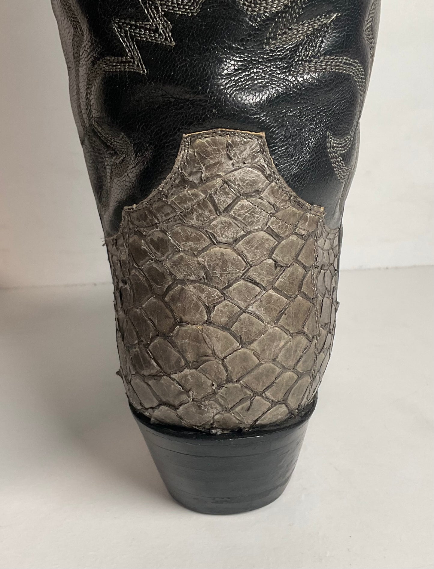 Pirarucu Fish Cowboy Boots Men’s 6.5 | Women’s 7.5 Inverted Cut Exotic Bass