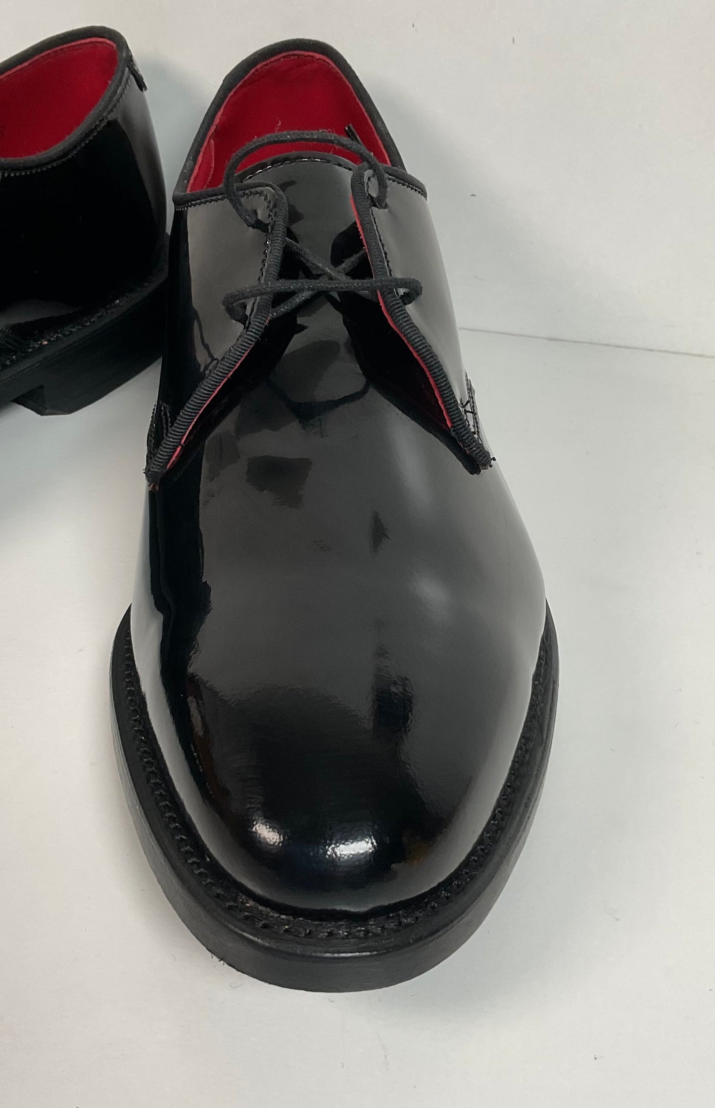Allen Edmonds Kendall Plain Toe Derby Shoes 8 D Glossy Patent Leather