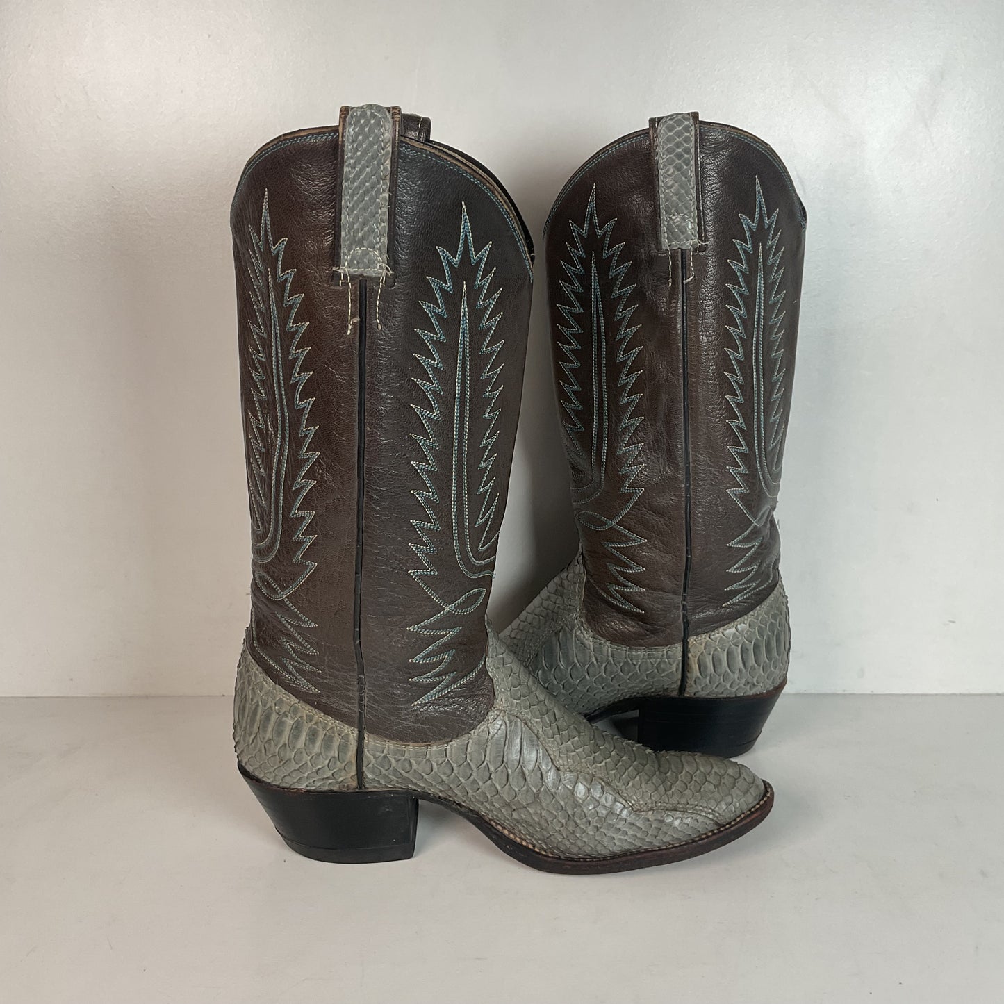 Vintage Dan Post Grey Python Cowgirl Boots 8 C USA Made