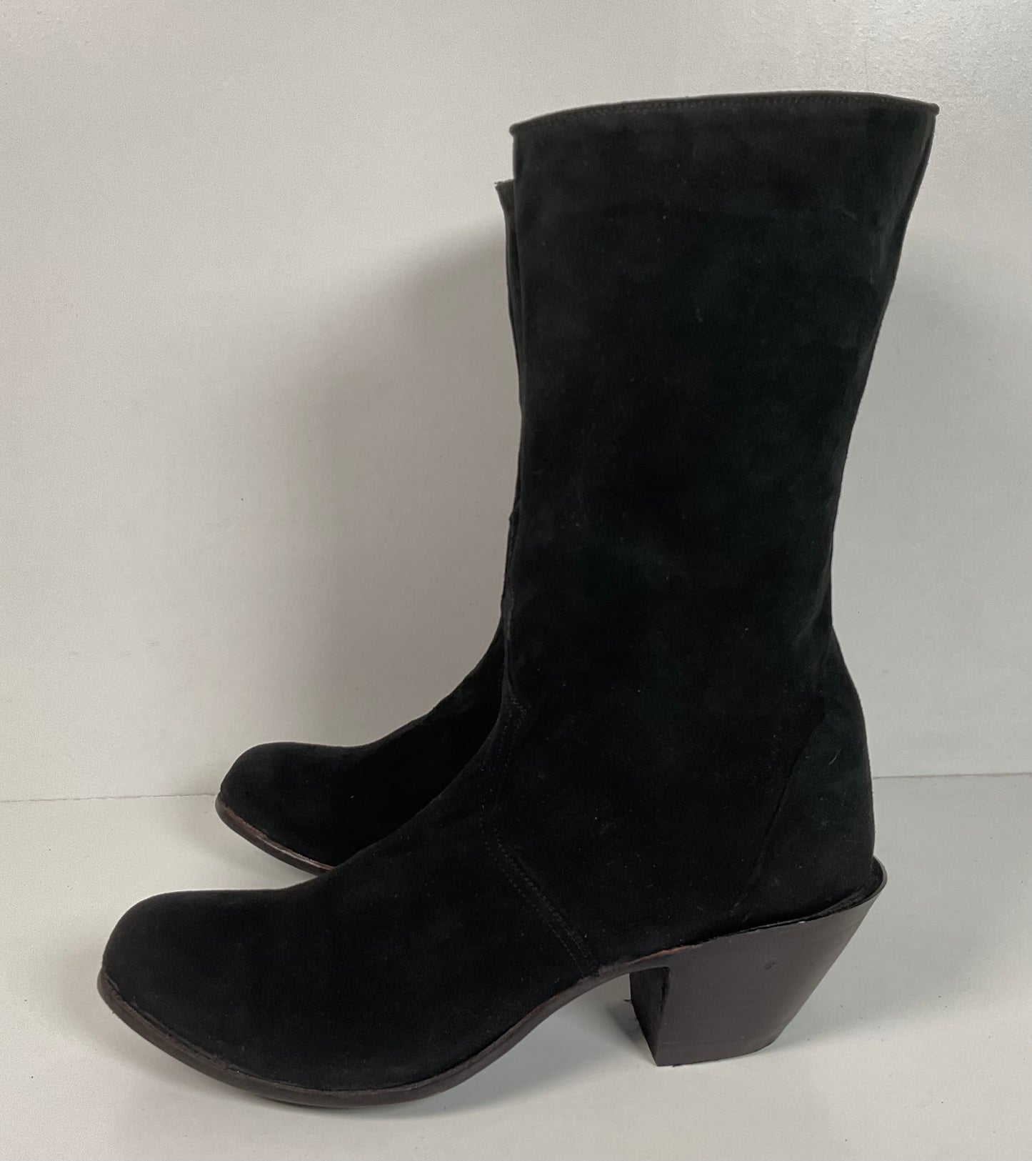 Lucchese Classics Handmade Suede Brush off Booties 8 B USA Made