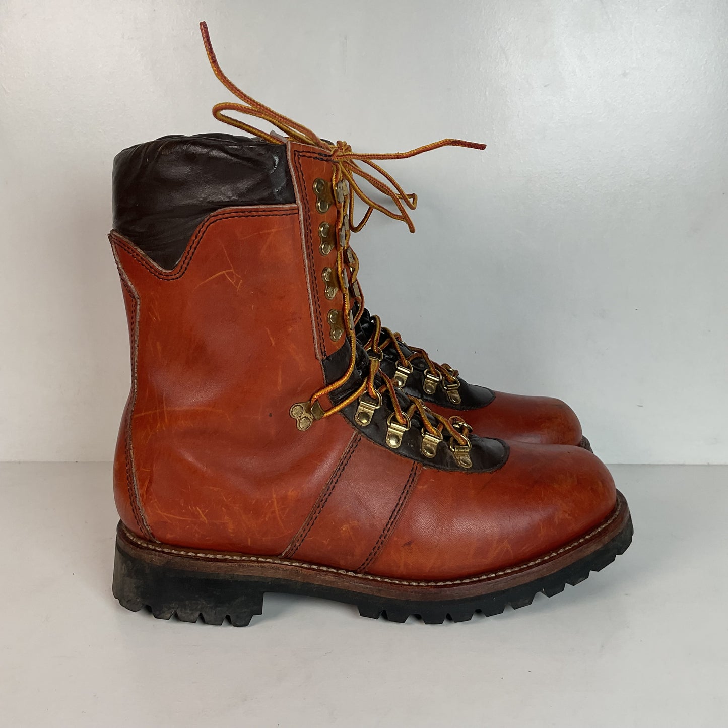 Vintage 1980s Wolverine Mountaineering Boots 11 E USA Vibram Lug Insulated