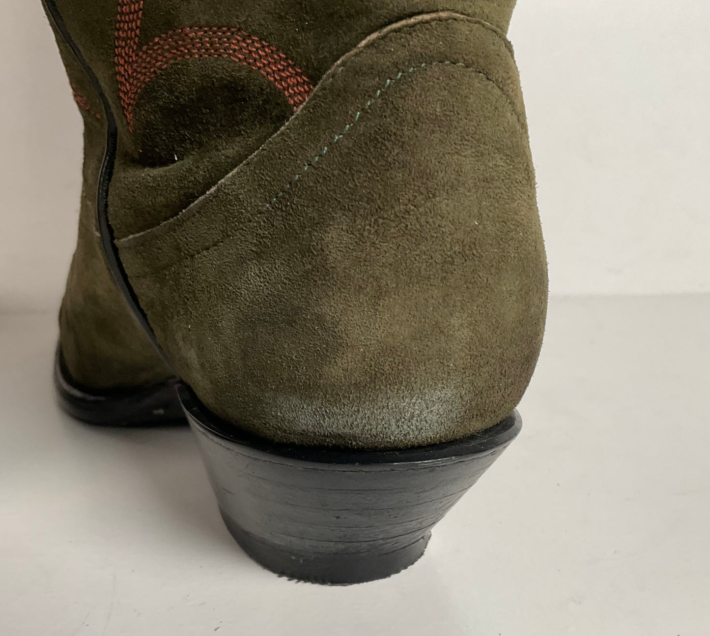 Vintage Hyer Cowboy Boots | 1980s | Olive Green Suede | Women’s 6.5 B