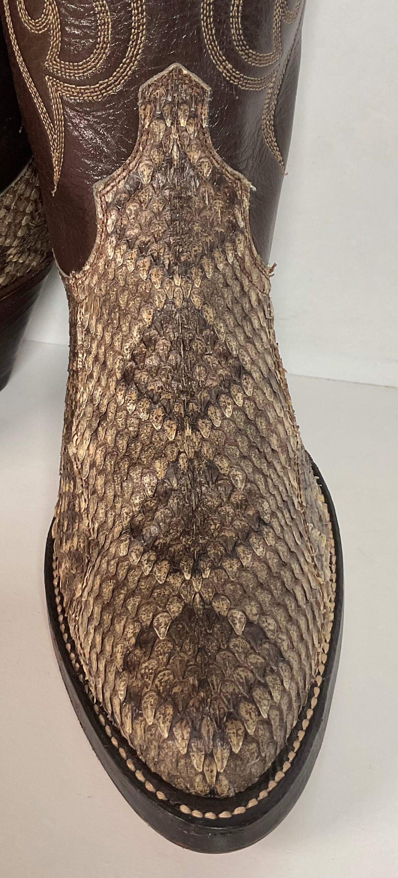 Vintage Dingo Acme Diamondback Rattlesnake Cowboy Boots 8 D USA Made Snakeskin