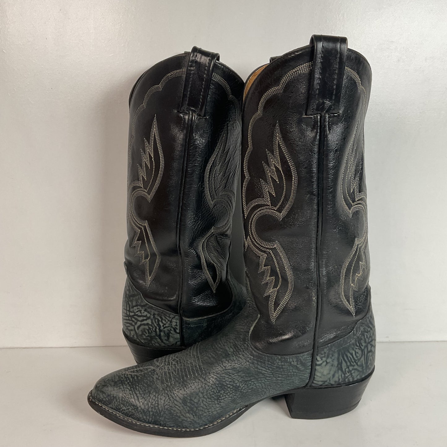 (2) Pairs Of Tony Lama Shoulder Cowboy Boots 8.5 D Style 6252 & 6250