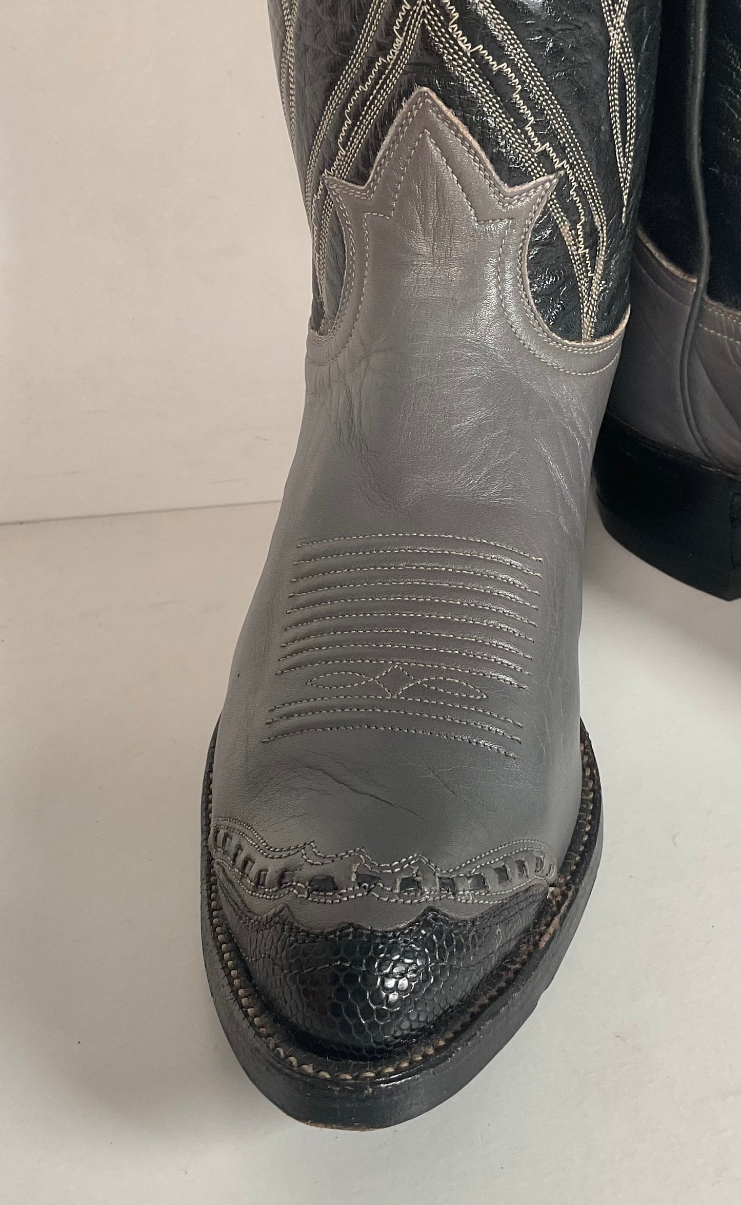 Vintage Tony Lama Charcoal Grey Wingtip Cowboy Boots 9 B Lizard Gold Label