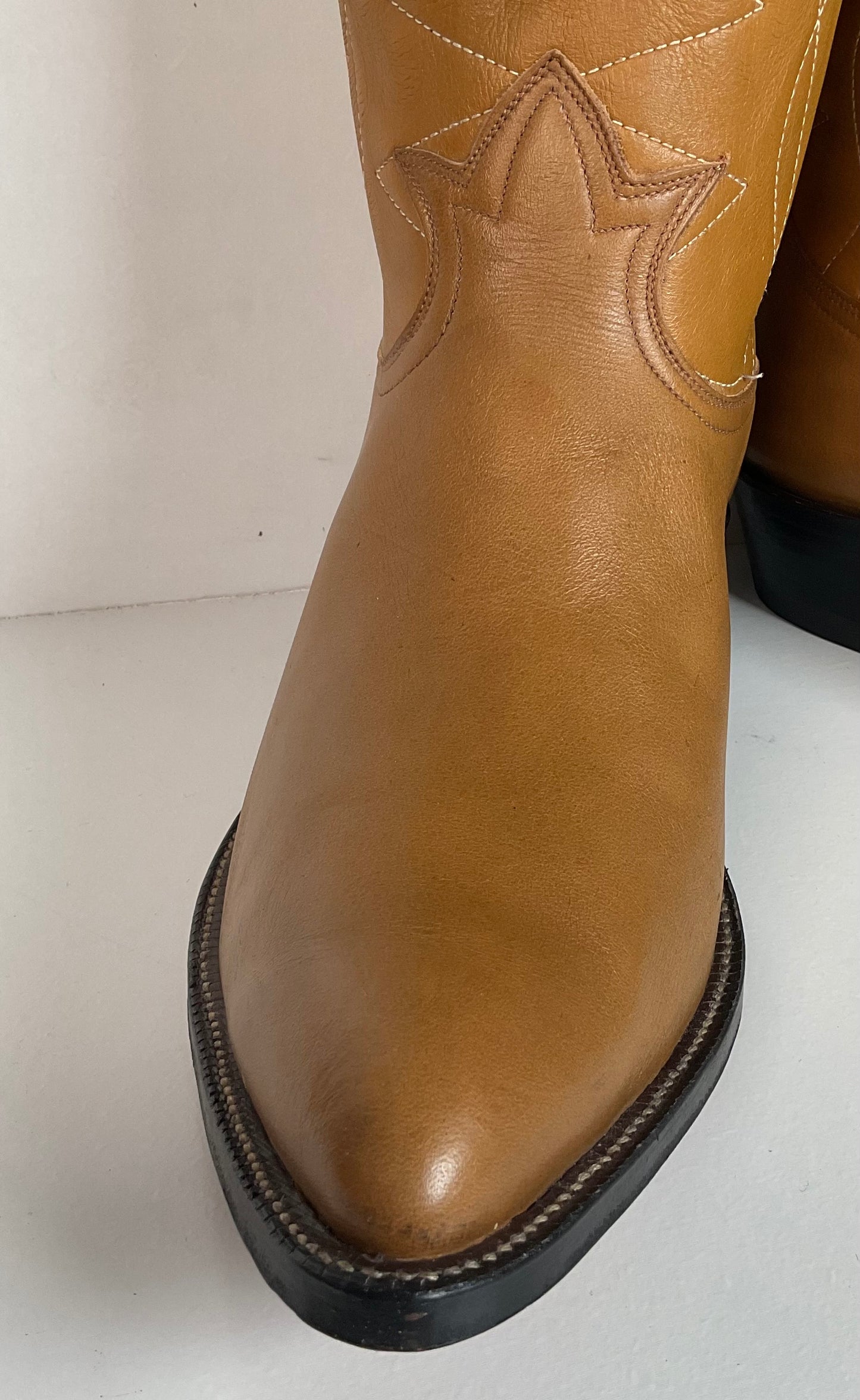 Vintage 1960s Tony Lama Gold Label Cowboy Boots 12 E Carmel Brown