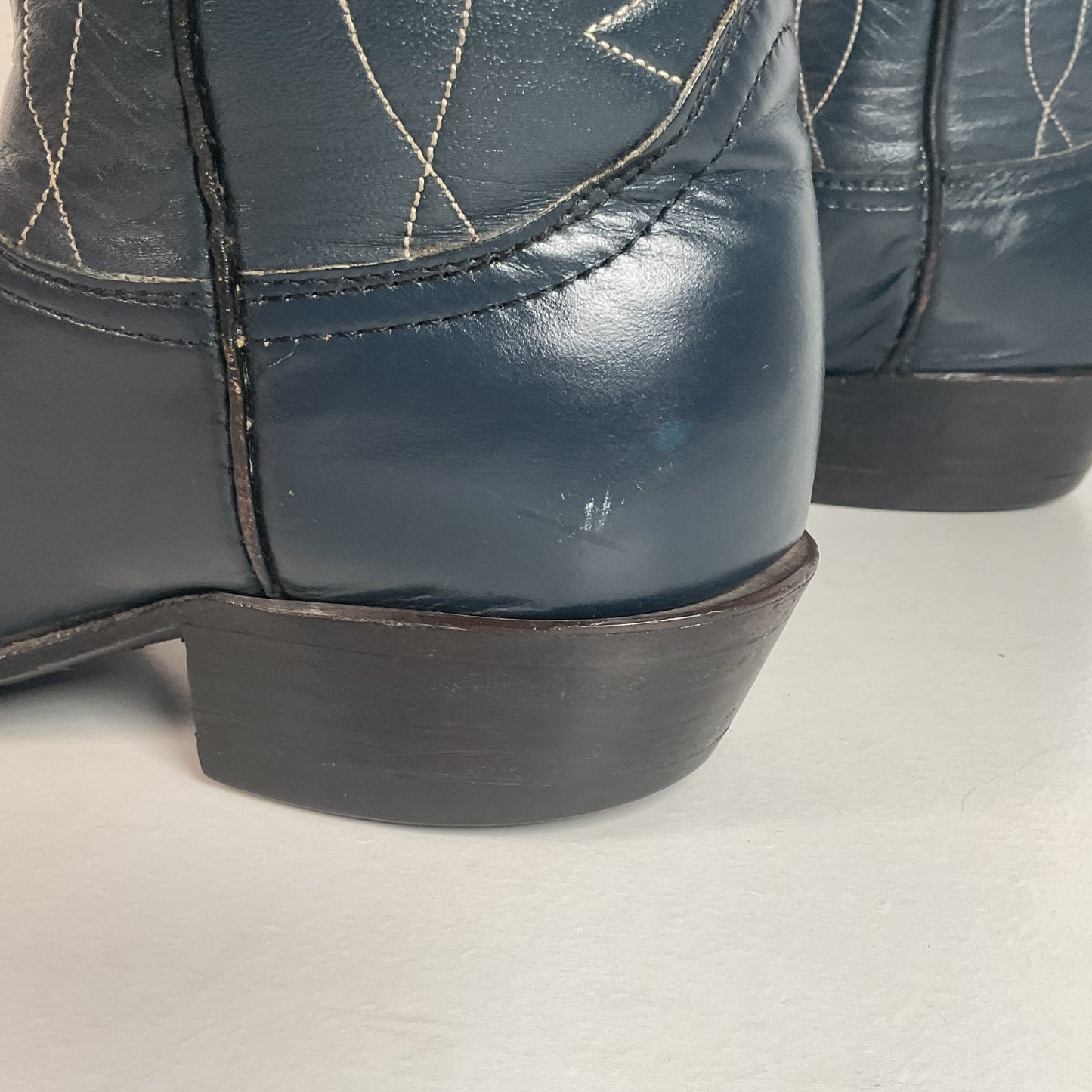 Vintage Tony Lama Navy Blue Cowgirl Boots 5.5 B Gold Label Lizard Wingtip