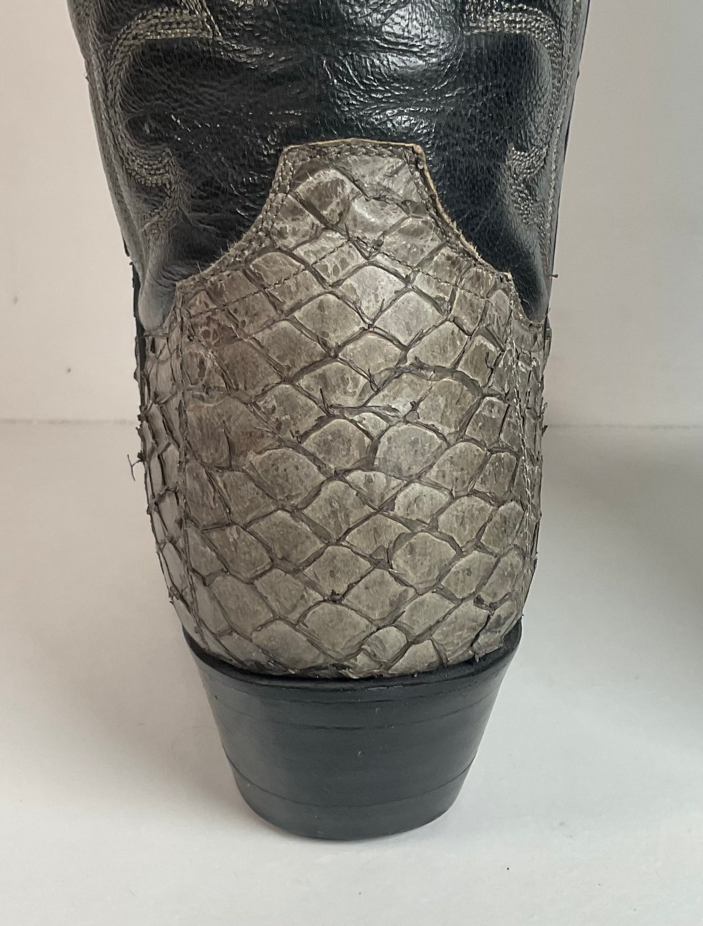 Pirarucu Fish Cowboy Boots Men’s 6.5 | Women’s 7.5 Inverted Cut Exotic Bass