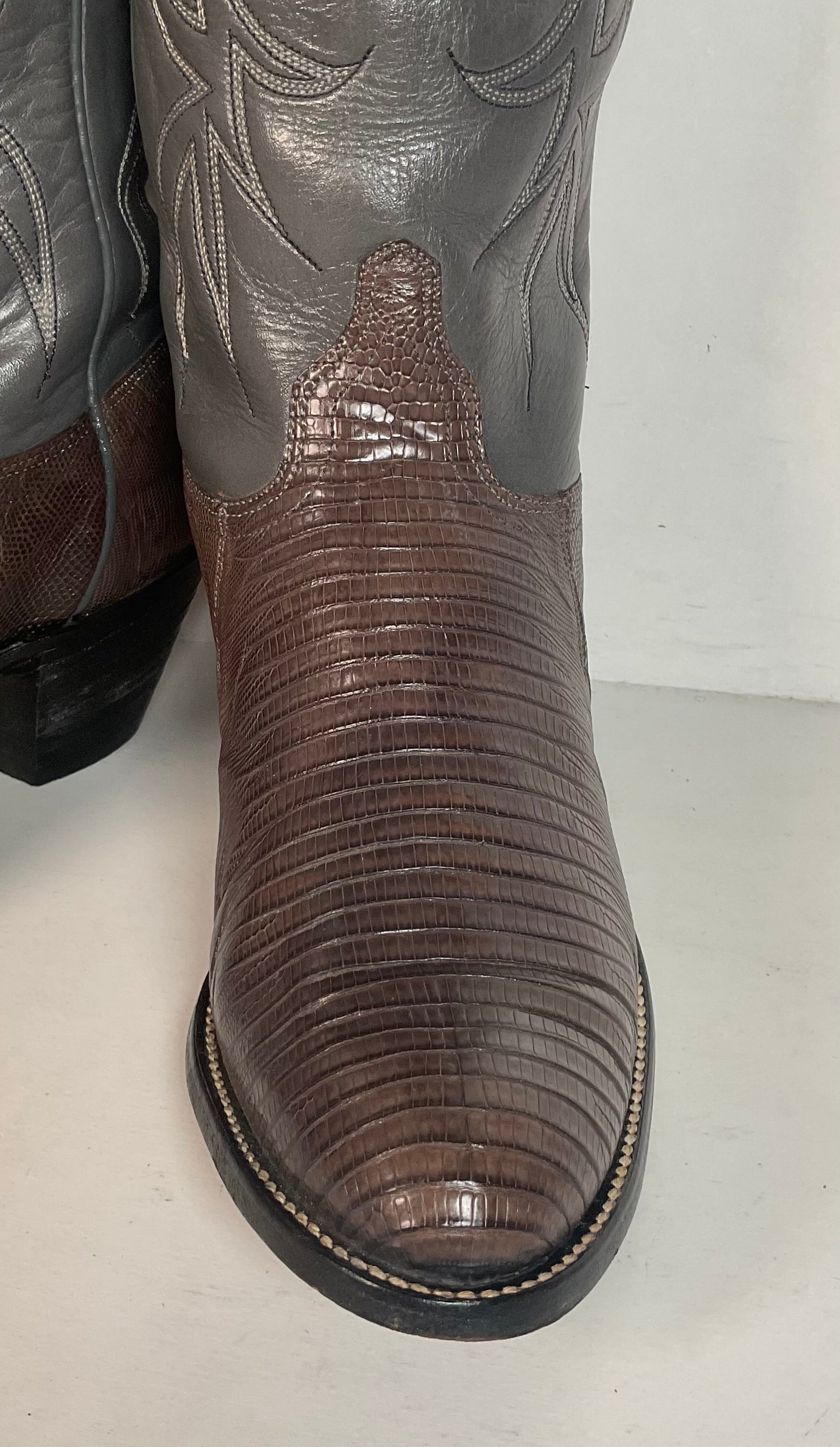 Vintage J Chisholm Grey Tall Cowgirl Boots 8 M Lizard Vamp USA Made