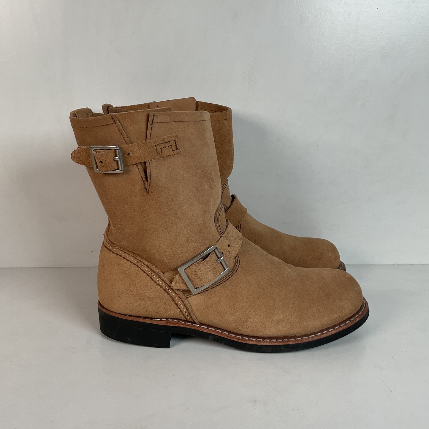 Red Wing Women’s Sand Mojave Suede Engineer Boots 8 B USA Made Style 3358