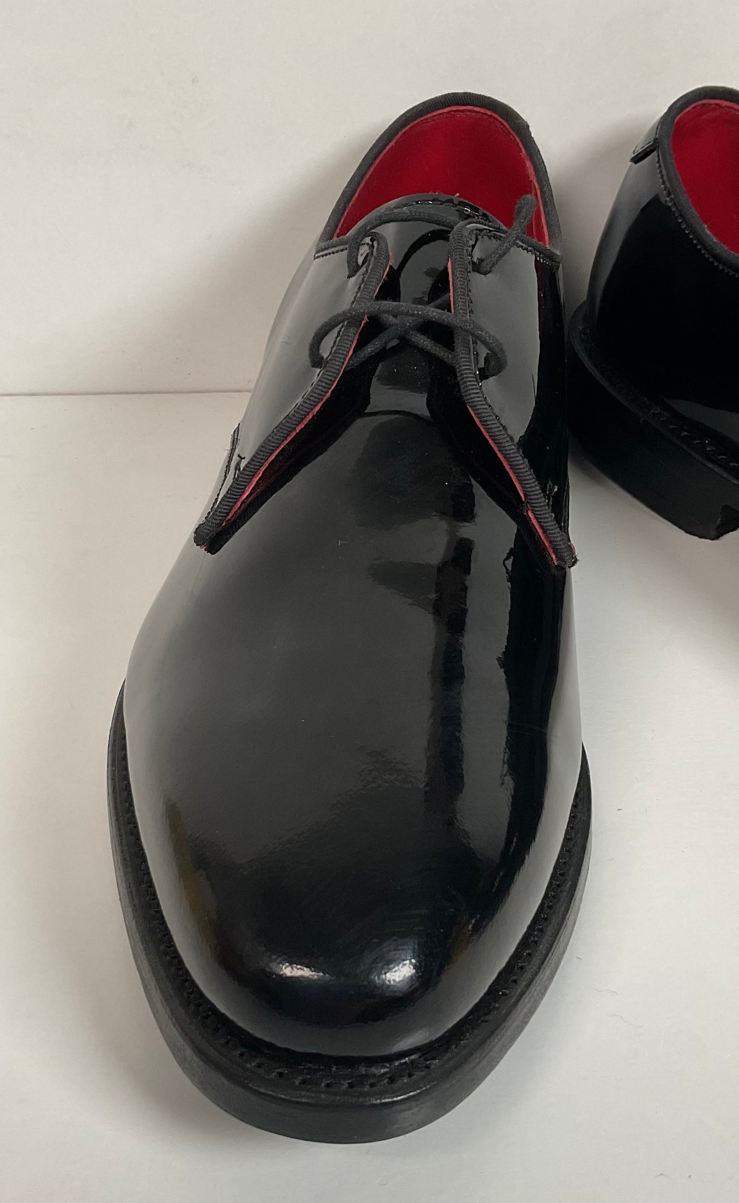 Allen Edmonds Kendall Plain Toe Derby Shoes 8 D Glossy Patent Leather