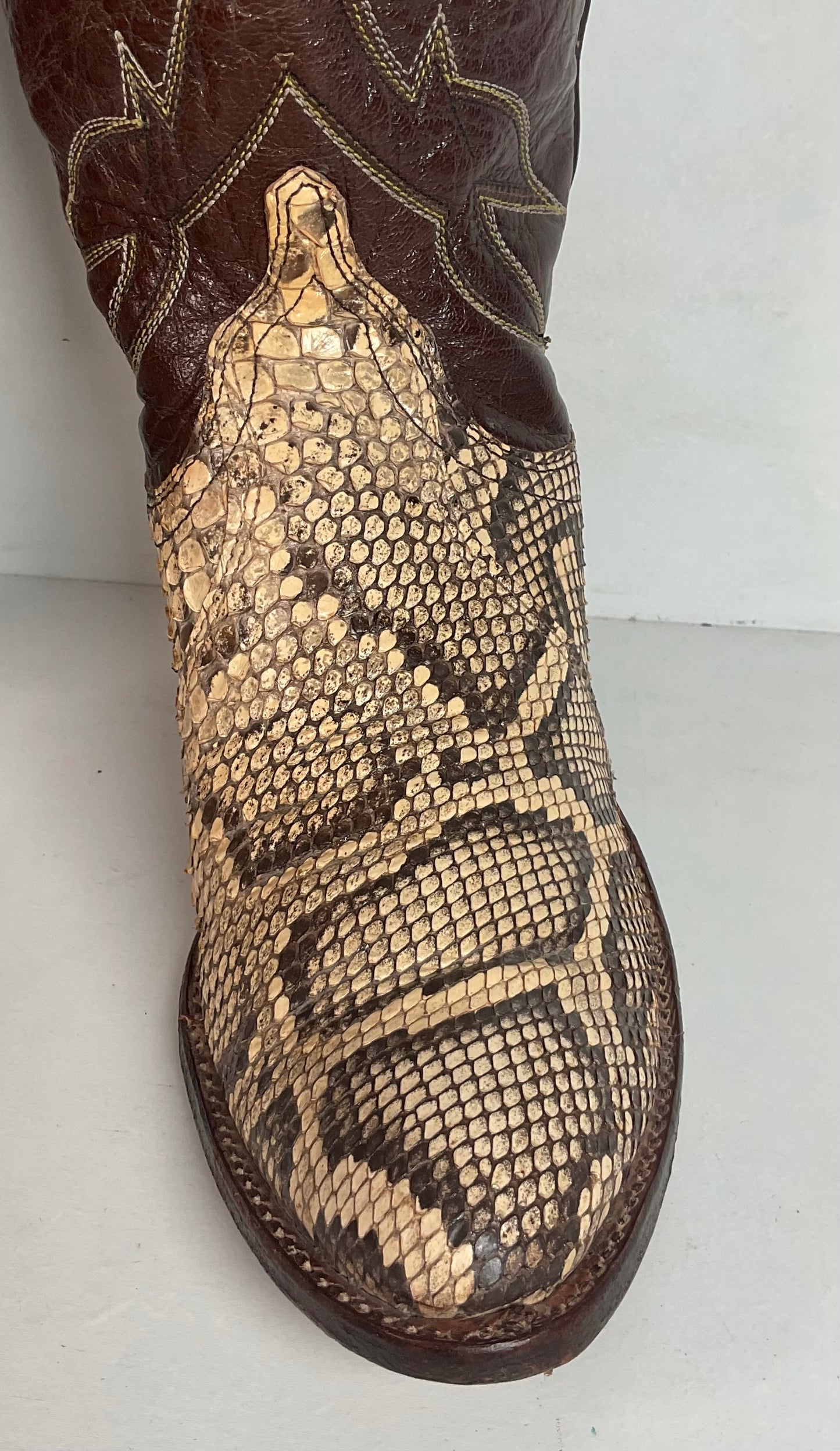 Vintage Dan Post Tall Python Cowgirl Boots 7.5 C USA Made Front Cut