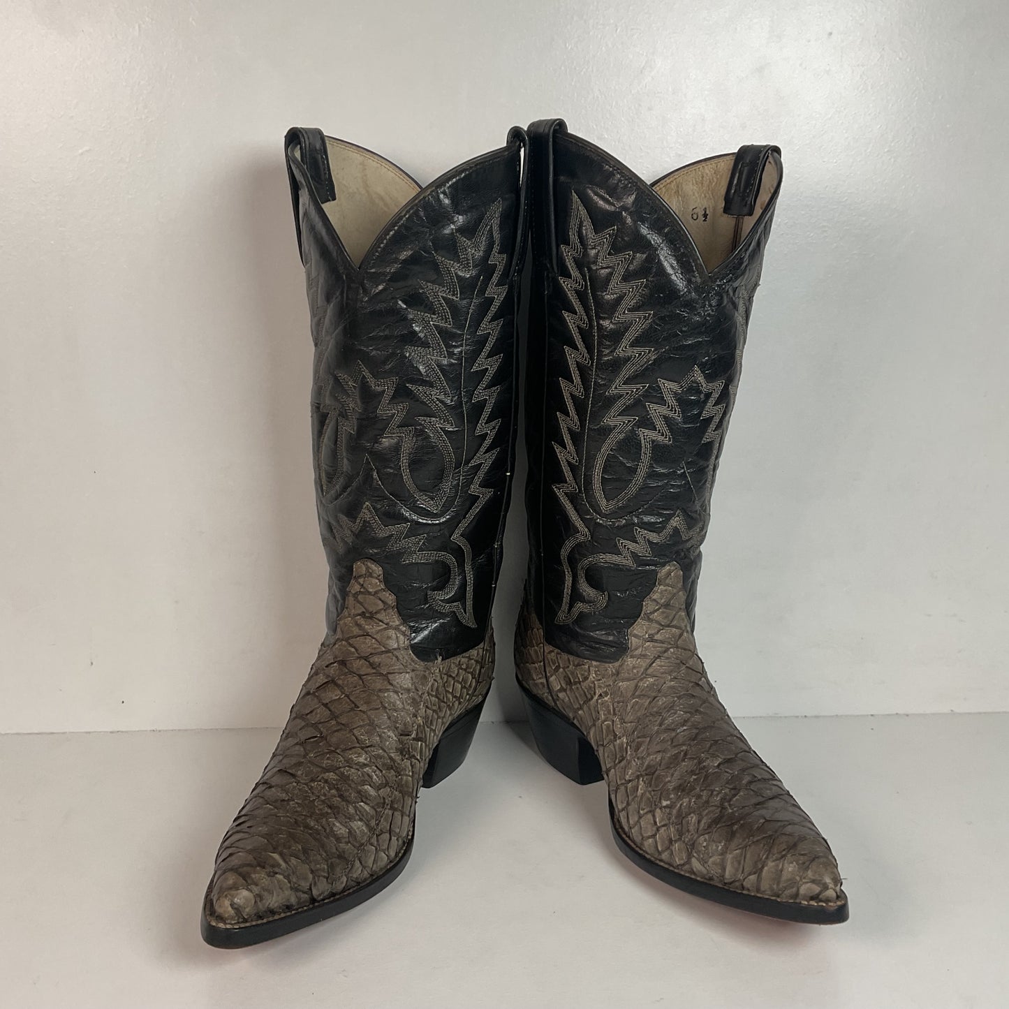 Pirarucu Fish Cowboy Boots Men’s 6.5 | Women’s 7.5 Inverted Cut Exotic Bass