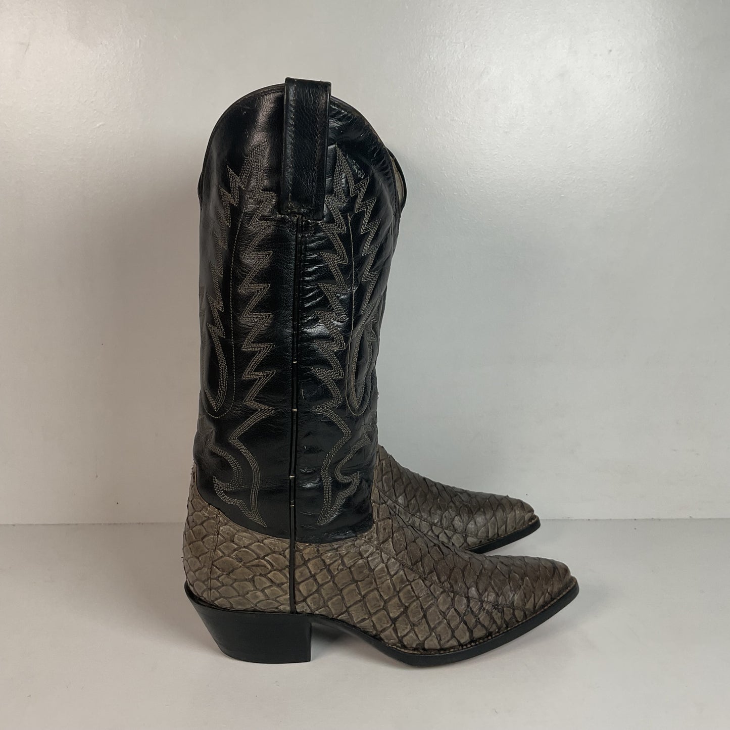 Pirarucu Fish Cowboy Boots Men’s 6.5 | Women’s 7.5 Inverted Cut Exotic Bass