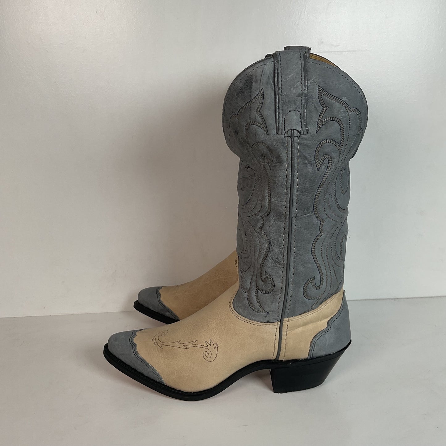 Vintage Wrangler Wingtip Cowgirl Boots 7.5 M Nubuck Suede