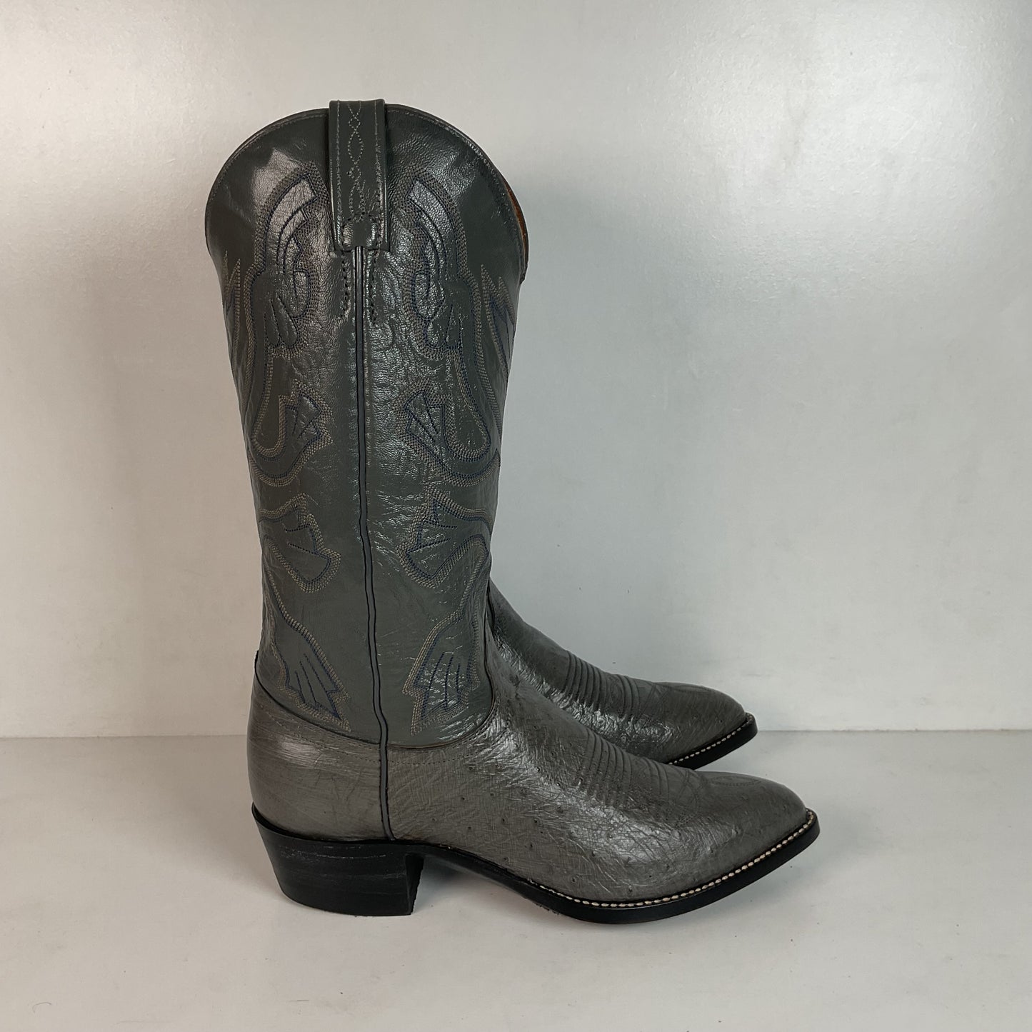 Vintage J. Chisholm Grey Smooth Ostrich Cowboy Boots Men’s 7.5 D | Women’s 8.5 Exotic USA Made