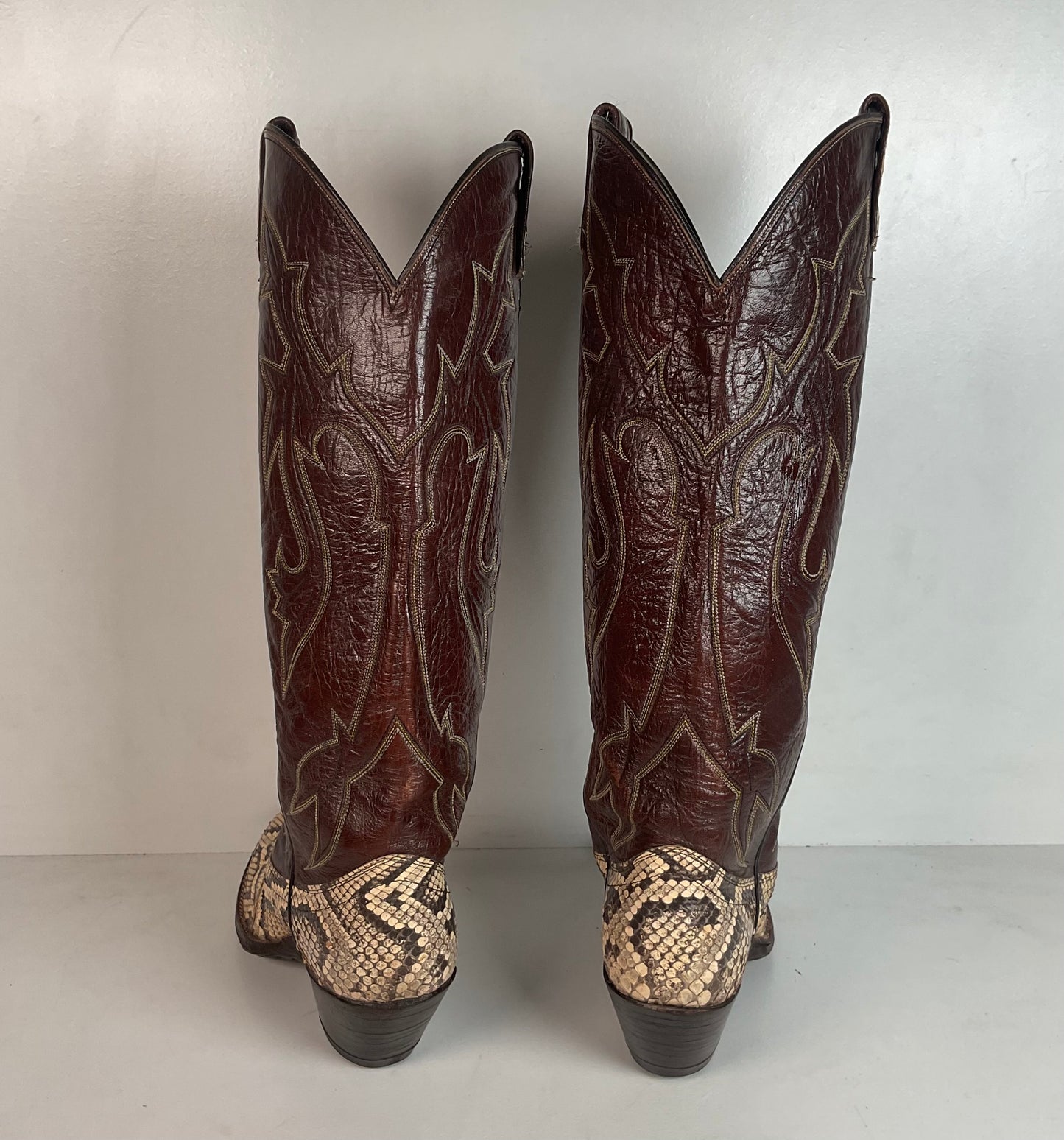 Vintage Dan Post Tall Python Cowgirl Boots 7.5 C USA Made Front Cut