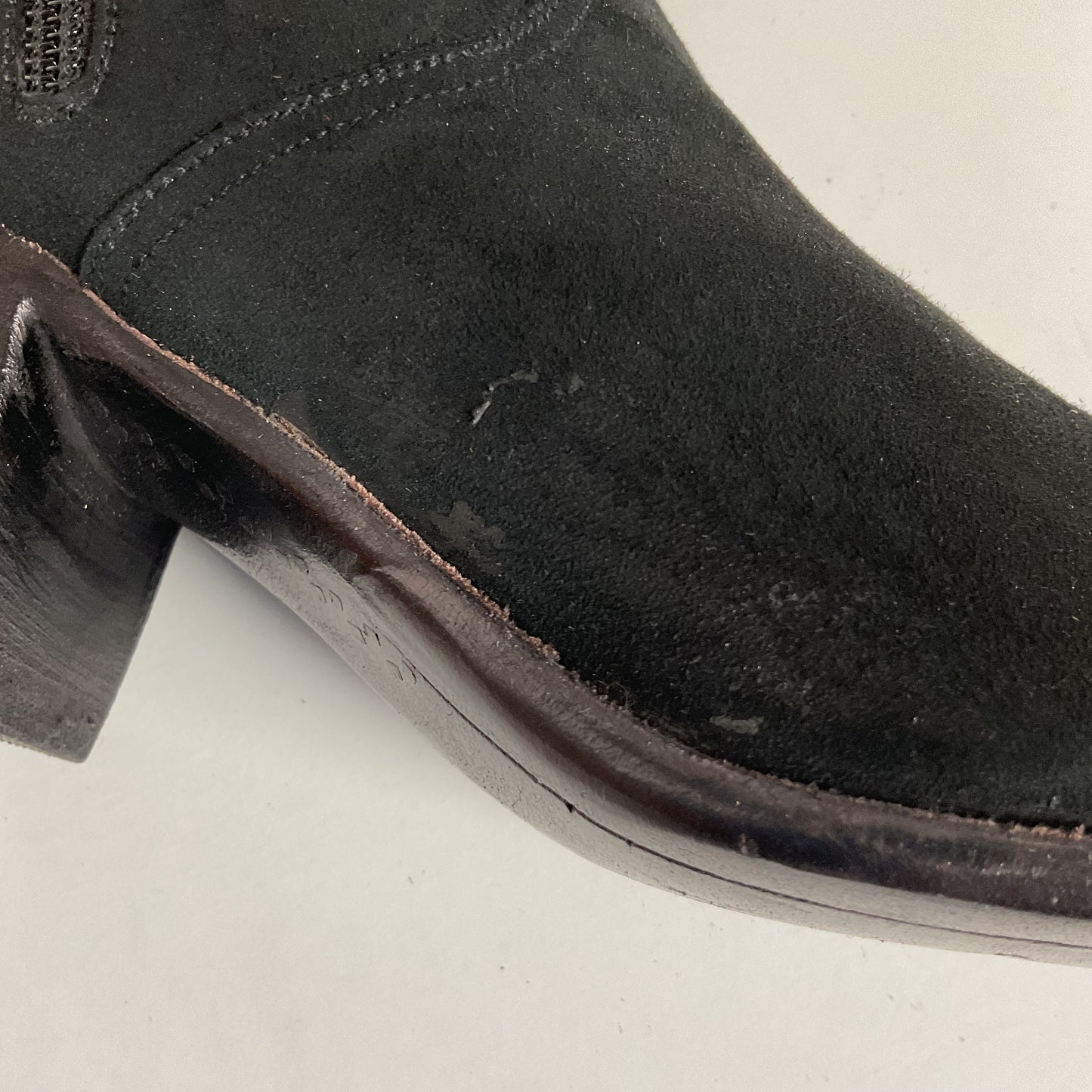 Lucchese Classics Handmade Suede Brush off Booties 8 B USA Made