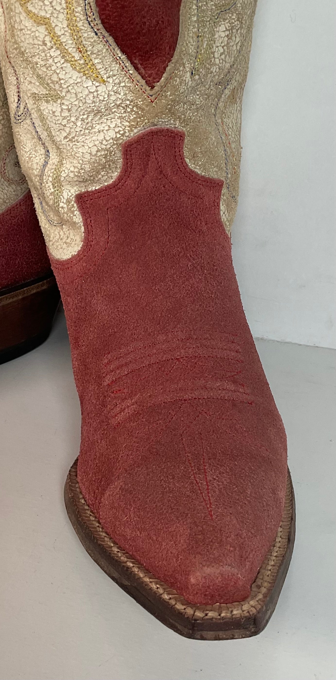 Justin Vintage Collection Cowgirl Boots 7 B Tooled Heart Inlay Crystal Suede