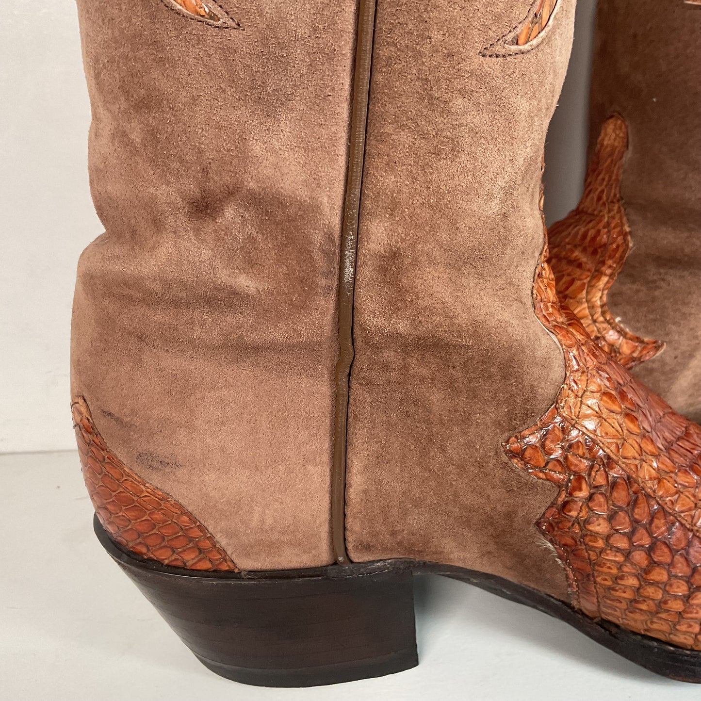 Vintage Larry Mahan Tall Cowgirl Boots 7 B Tooled Snakeskin Inlay