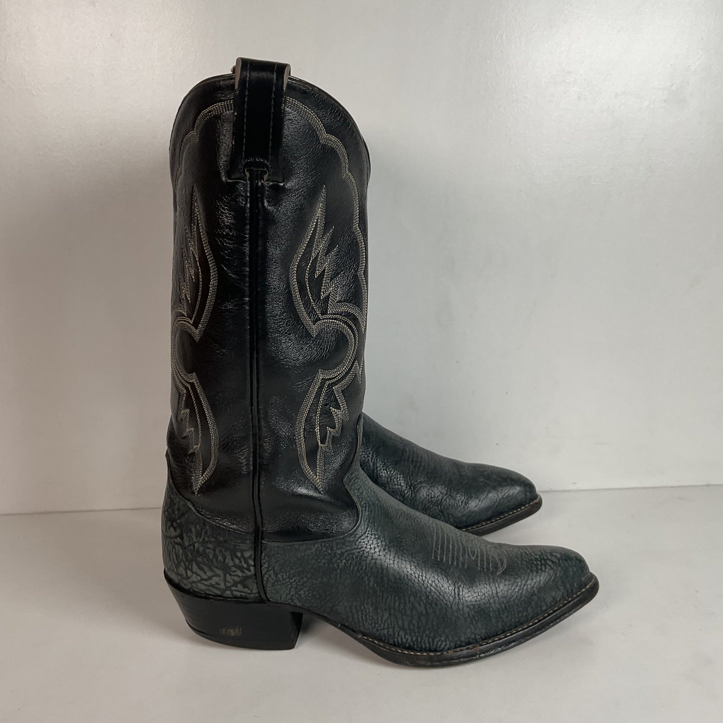 (2) Pairs Of Tony Lama Shoulder Cowboy Boots 8.5 D Style 6252 & 6250