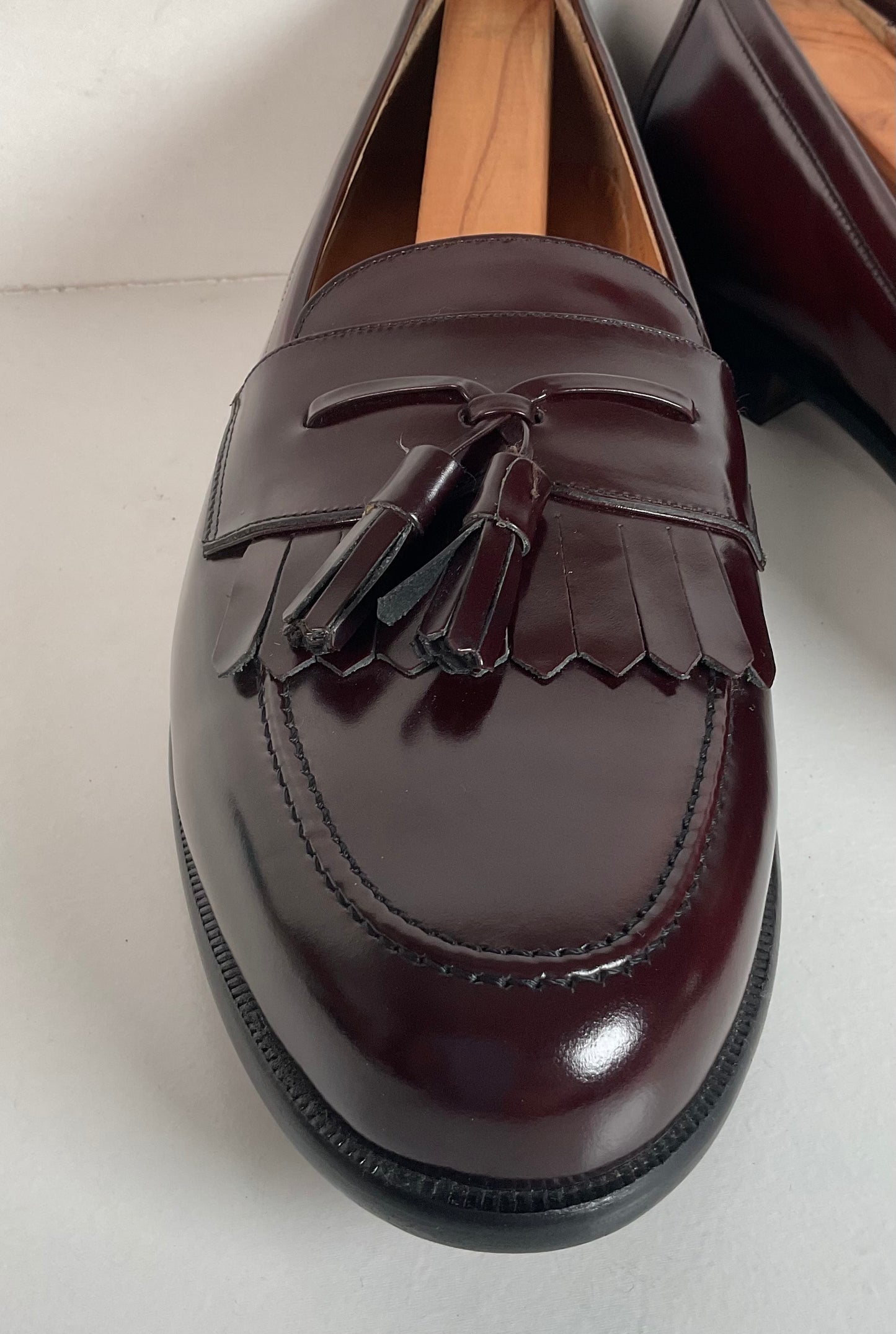 Mezlan Santander Tassel Loafer 11 M Burgundy High Shine