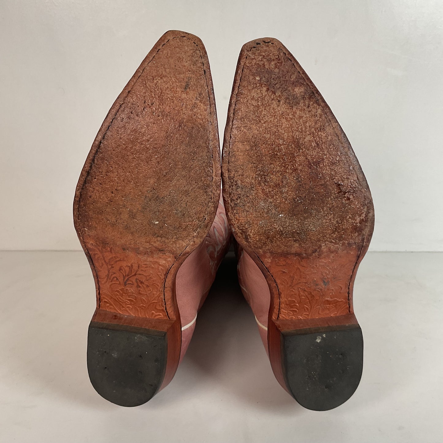 Tony Lama Dusty Pink Cowgirl Boots 7.5 B Distressed