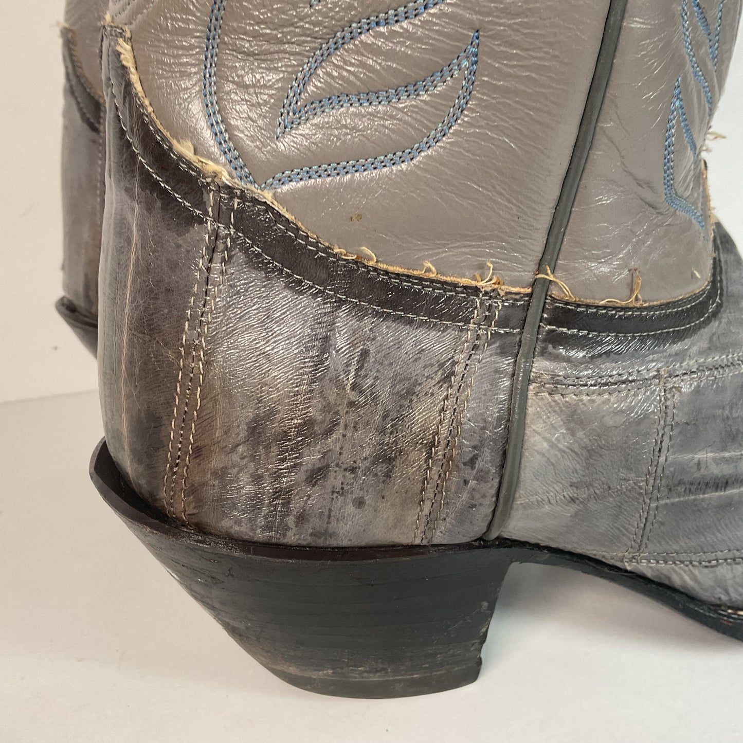 Vintage Tony Lama Exotic Grey Eel Cowboy Boots 9.5 EEE Gold Label USA Made