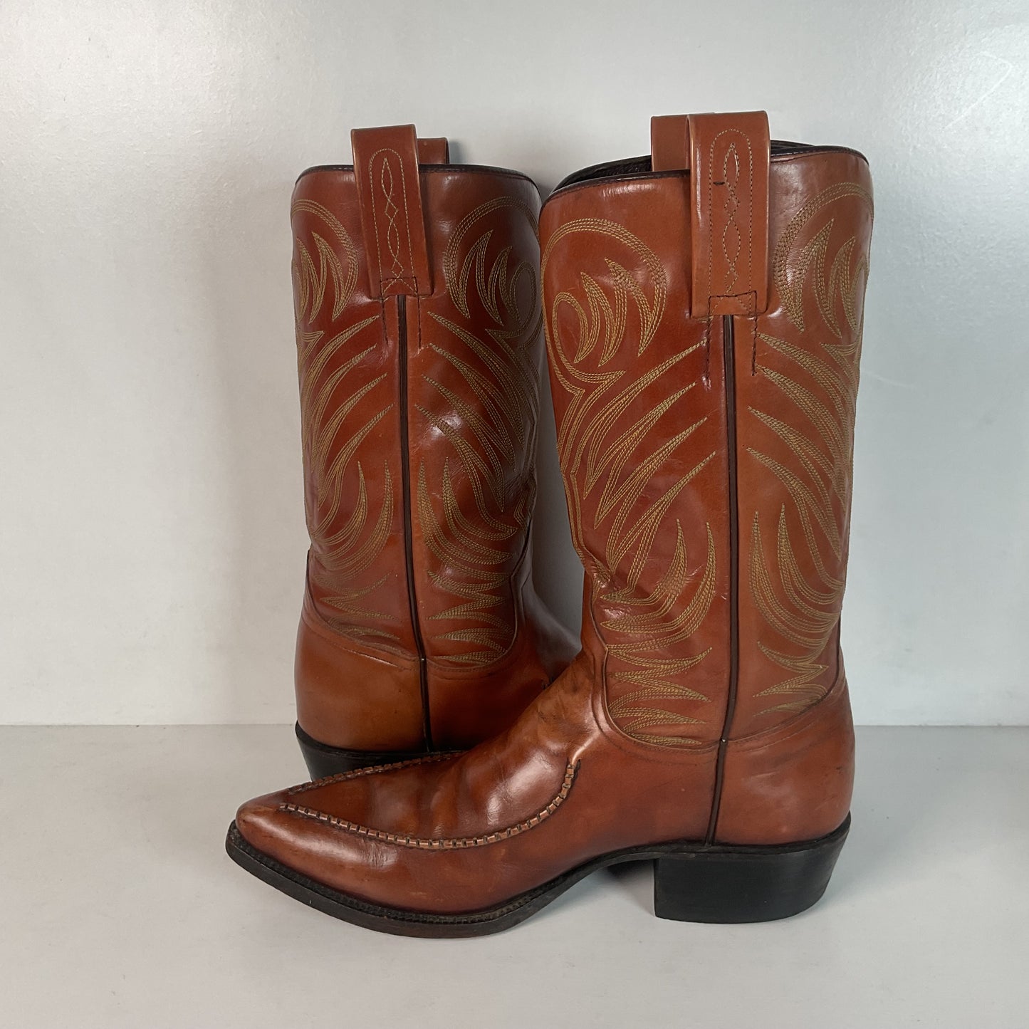 Vintage 1970s Dan Post Whip Stitch Cowboy Boots 9 D Stove Pipe