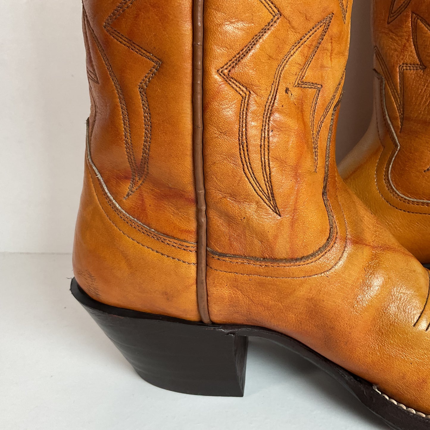 Vintage Buckaroo Cowgirl Boots 7.5 B Punchy Butterscotch