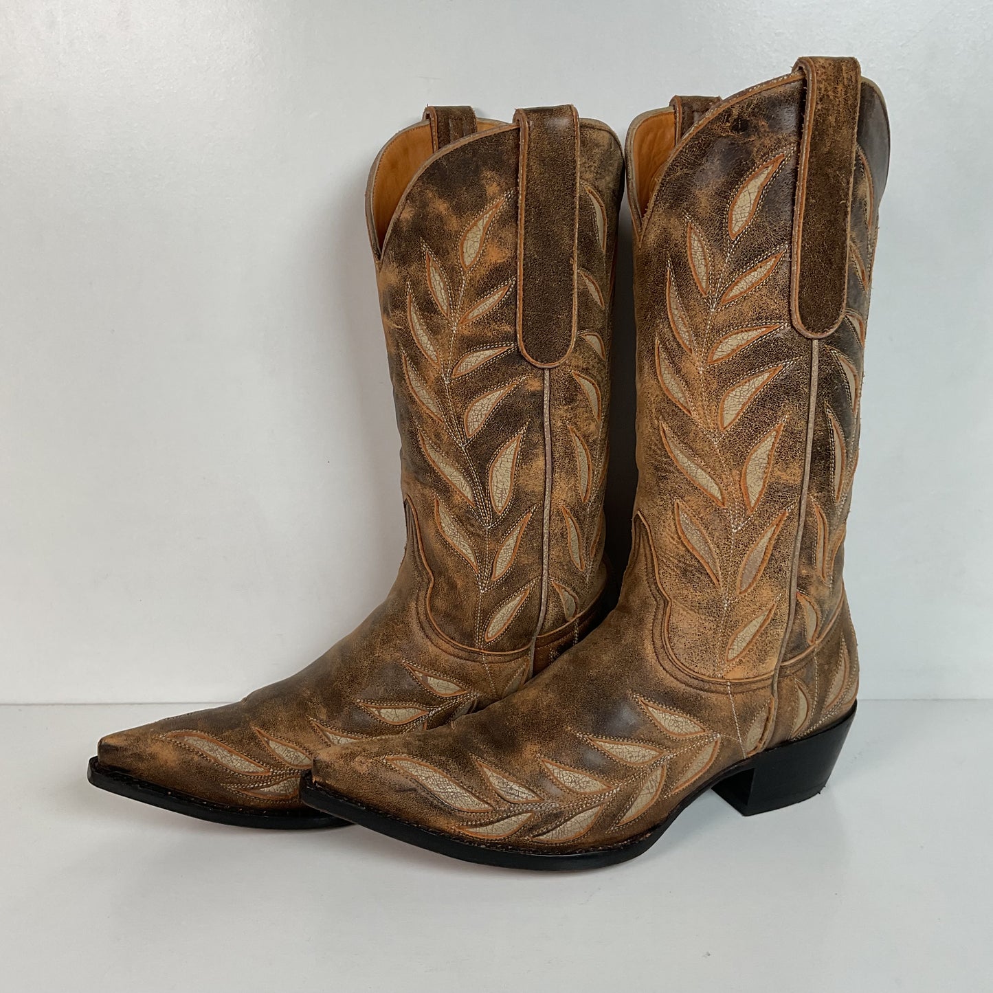Old Gringo Cowgirl Boots 7 B Tooled Leaf Inlay Recrafted