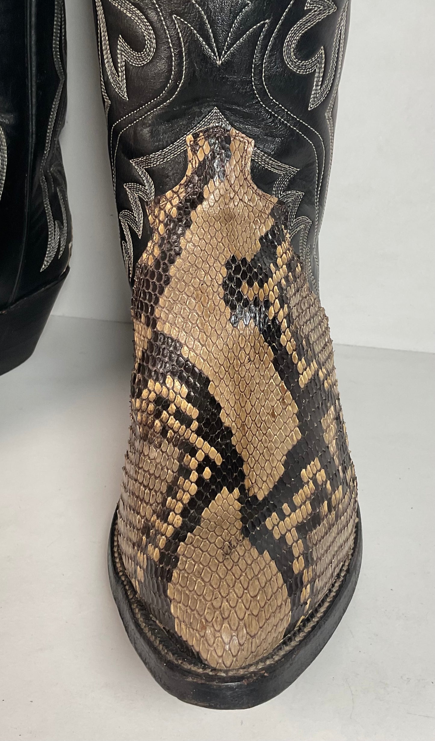 Justin Front Cut Python Snakeskin Cowboy Boots 8.5 D Triad USA Made