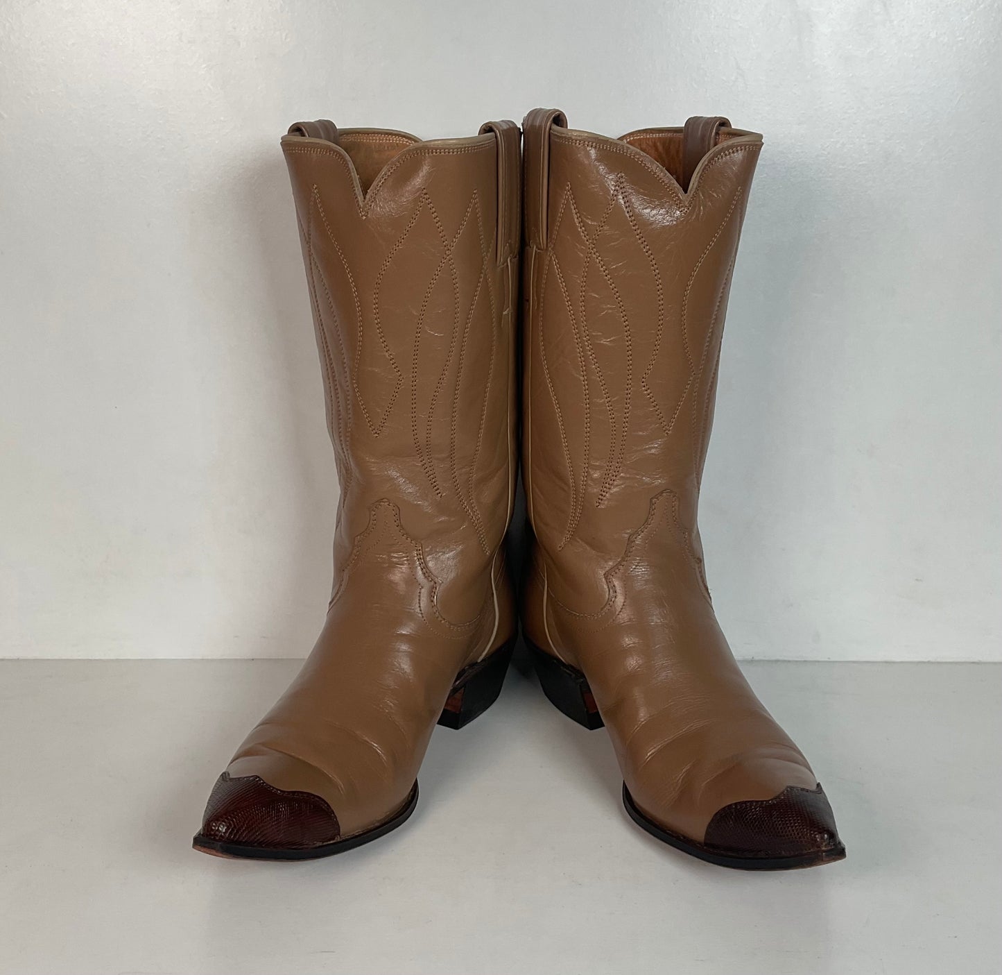 Vintage 1960s Justin Lizard Wingtip Cowgirl Boots 7 B White Label USA Made