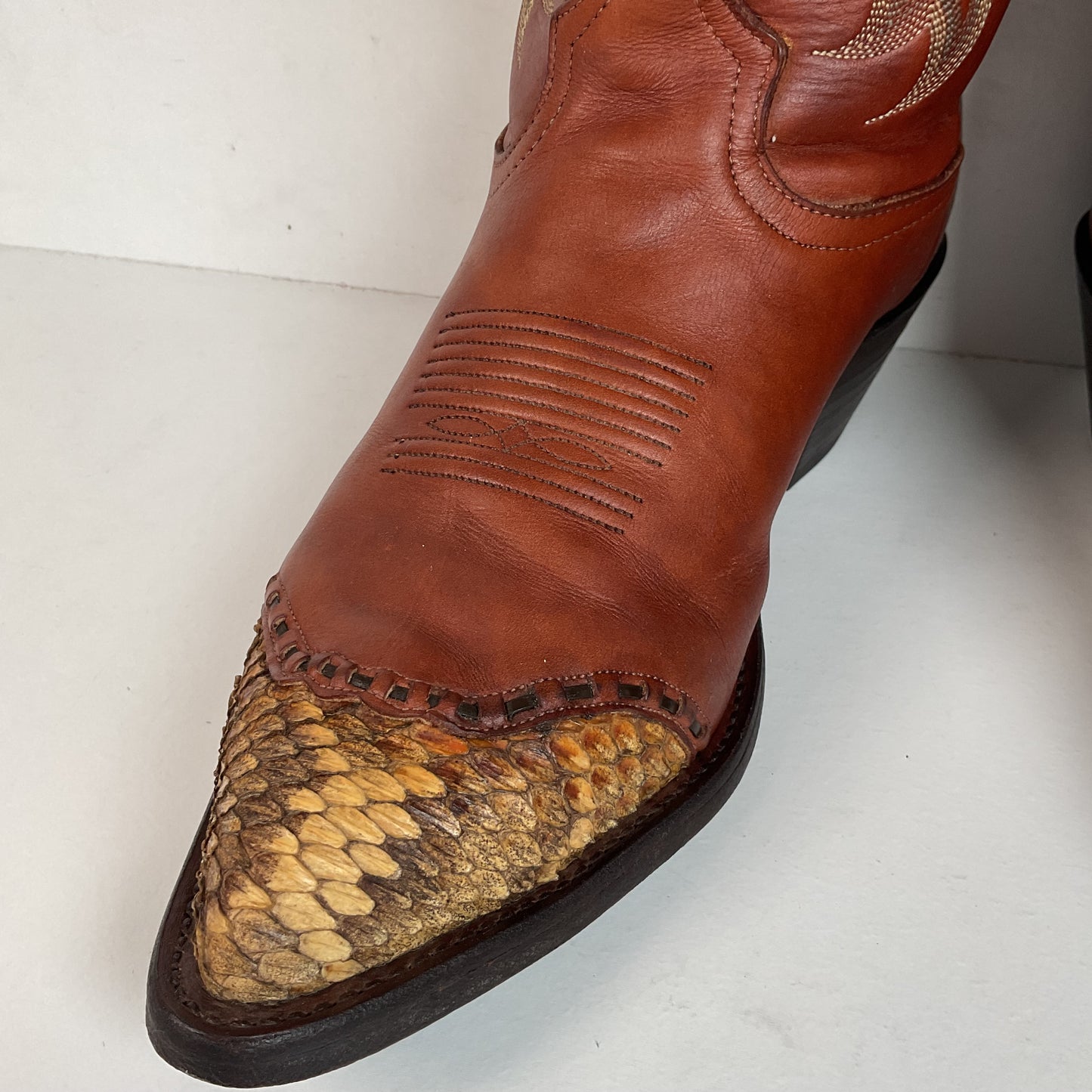 Vintage Tony Lama Rattlesnake Wingtip Cowboy Boots 10 D Diamondback Snakeskin