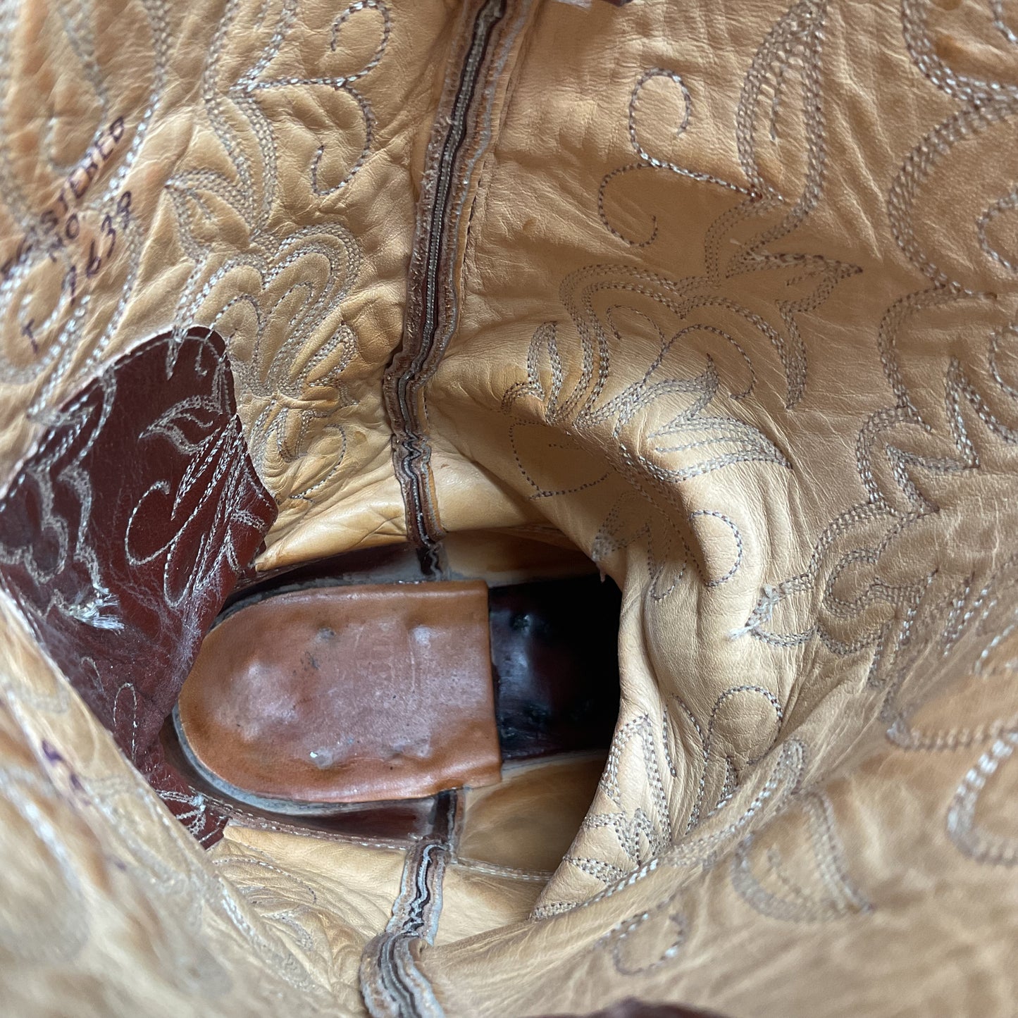 Vintage Justin Turkey Quill Cowboy Boots 9.5 D Gallapava