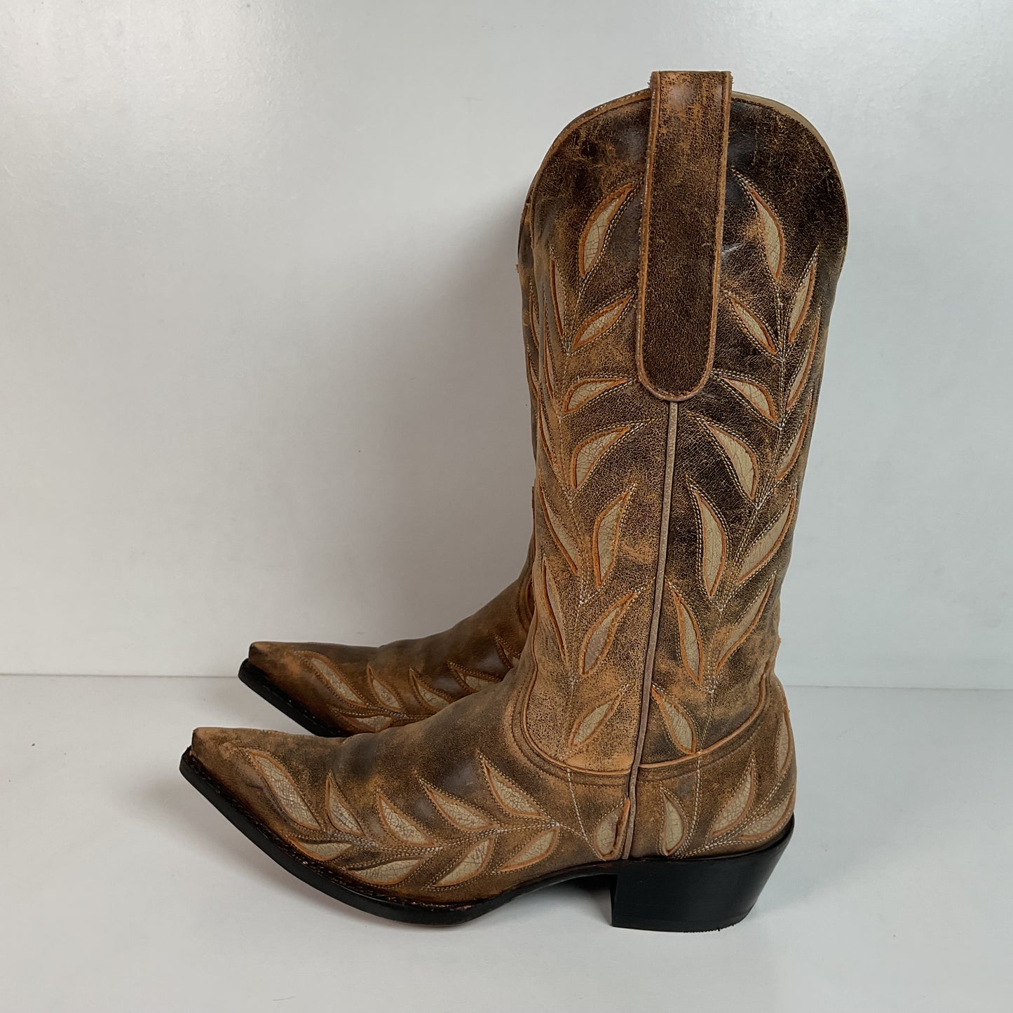 Old Gringo Cowgirl Boots 7 B Tooled Leaf Inlay Recrafted