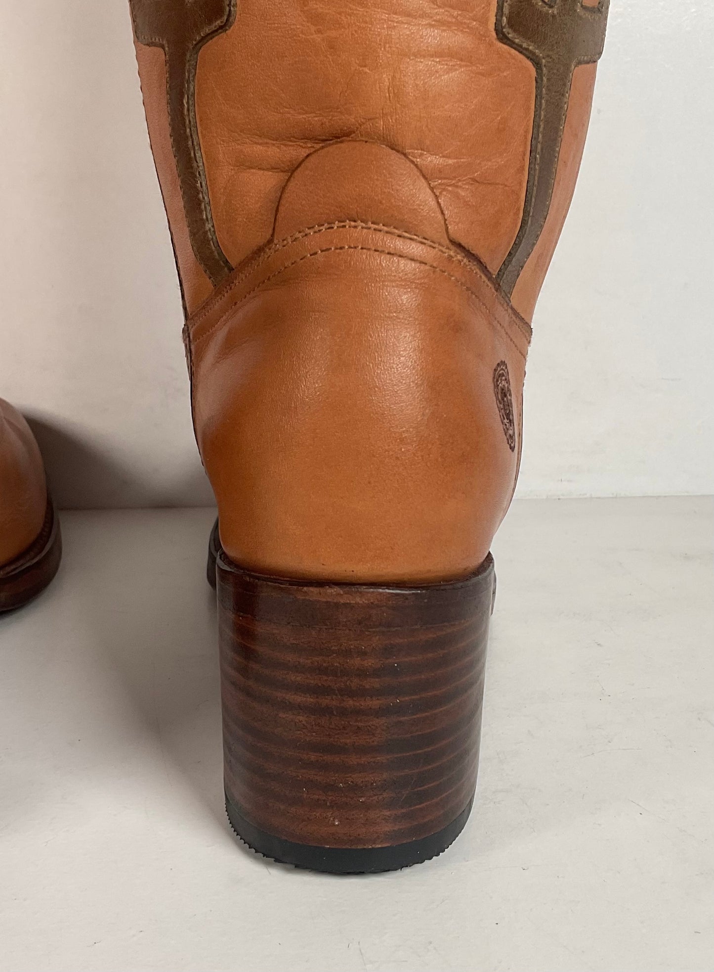 Ranch Road Hibiscus Desert Campus Boots | Tooled Inlays | Chunky | Women’s 9