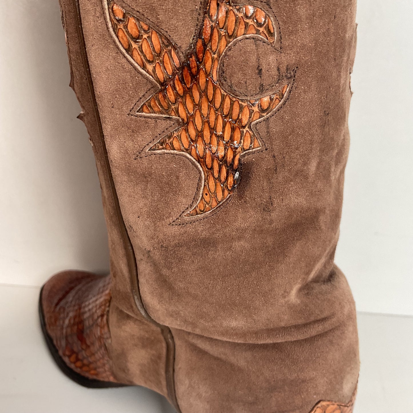 Vintage Larry Mahan Tall Cowgirl Boots 7 B Tooled Snakeskin Inlay