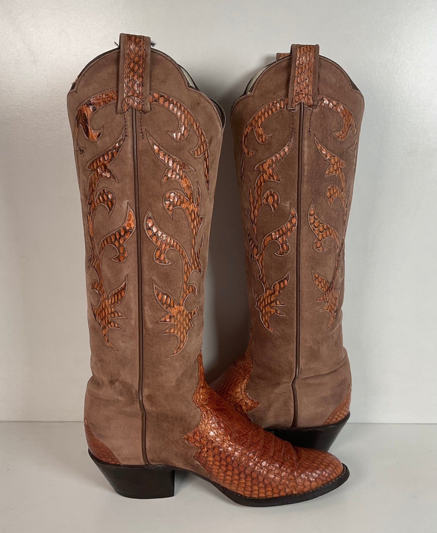 Vintage Larry Mahan Tall Cowgirl Boots 7 B Tooled Snakeskin Inlay