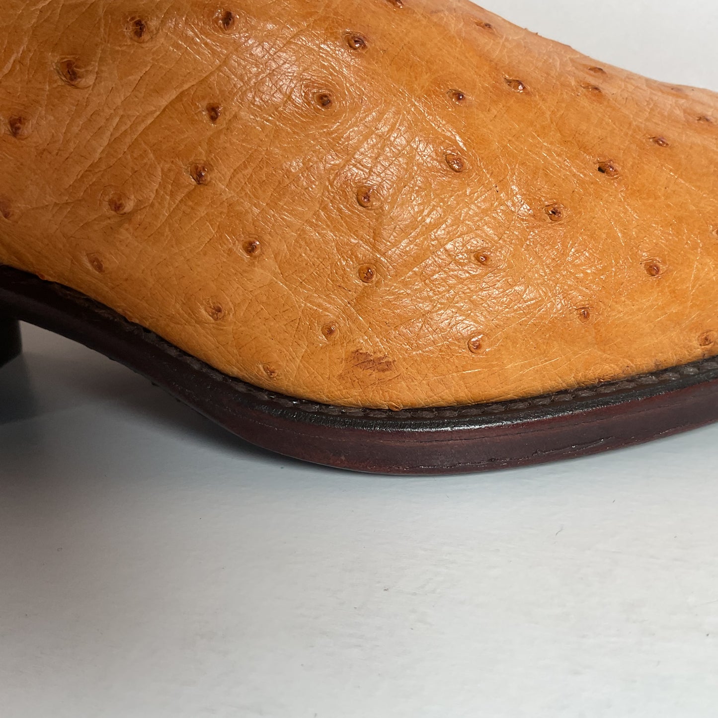 Vintage J. Chisholm Men’s Butterscotch Ostrich 7.5 D USA Made Exotic Pin Quill