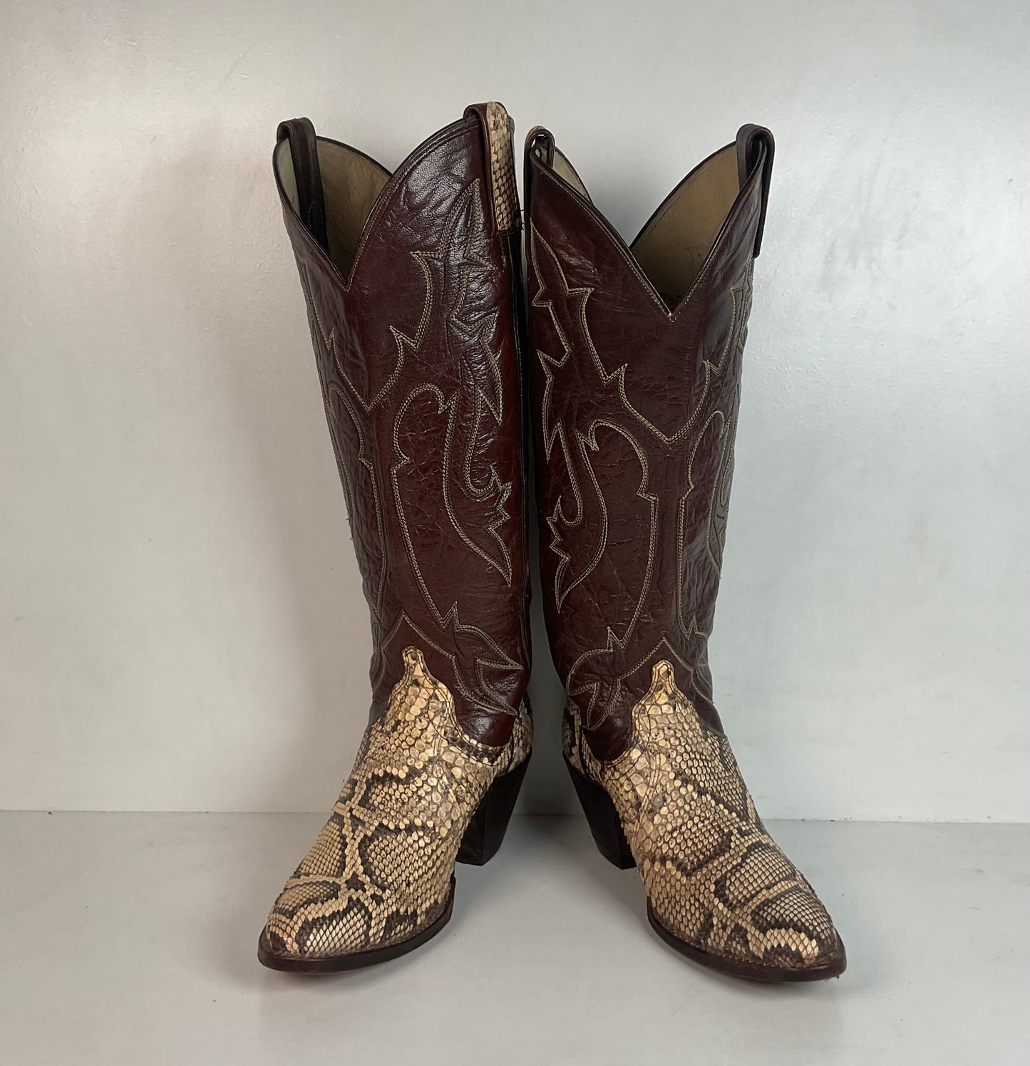 Vintage Dan Post Tall Python Cowgirl Boots 7.5 C USA Made Front Cut