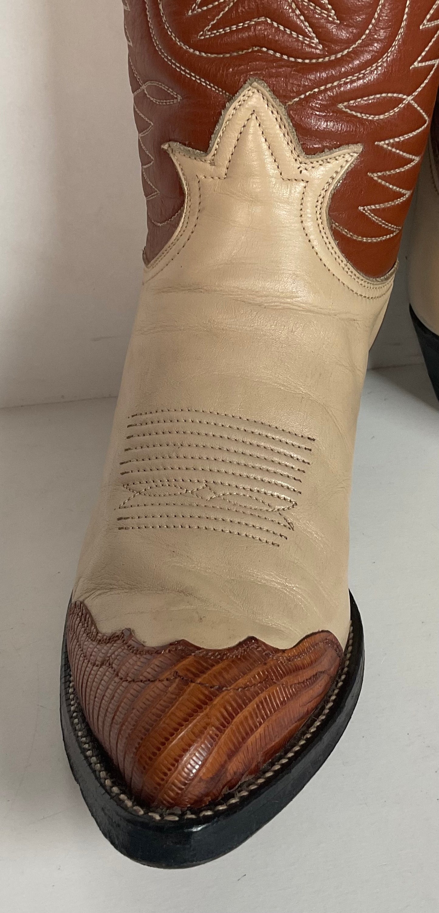 Vintage Tony Lama Urban Cowgirl Boots Men’s 6.5 | Women’s 7.5 Gold Label