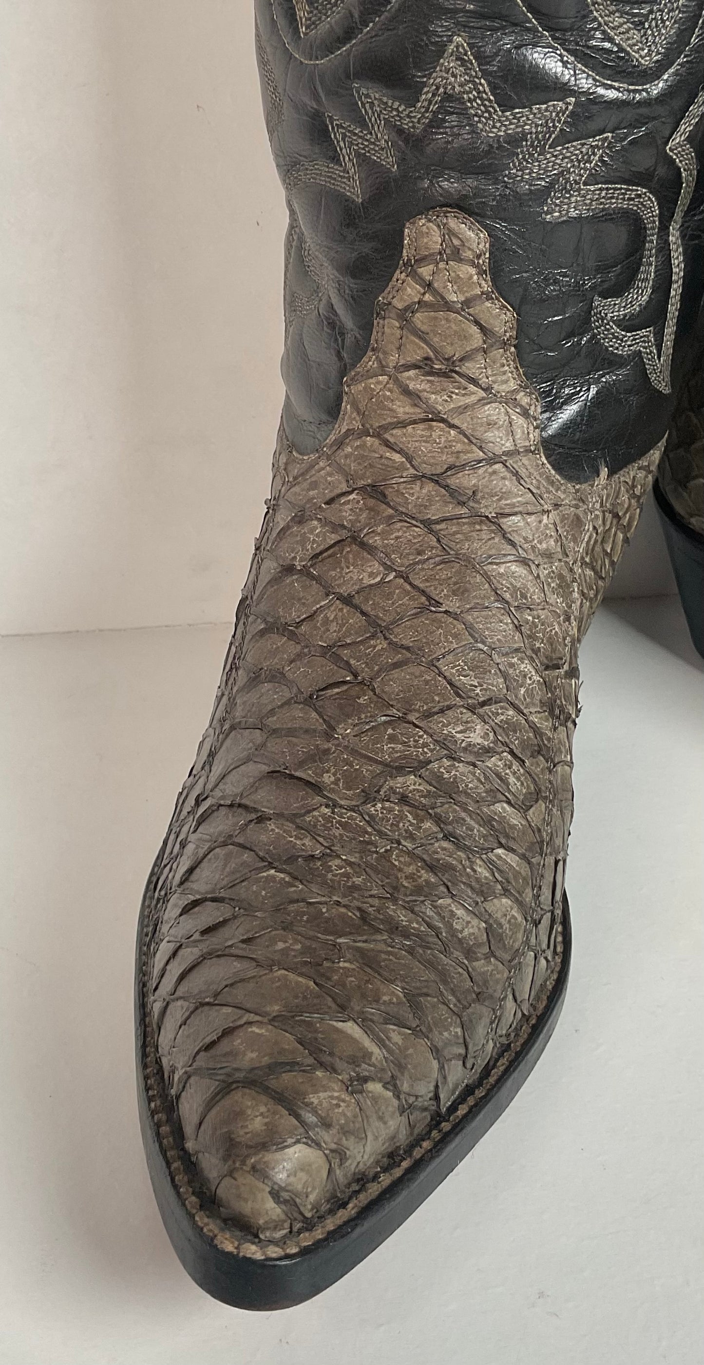 Pirarucu Fish Cowboy Boots Men’s 6.5 | Women’s 7.5 Inverted Cut Exotic Bass