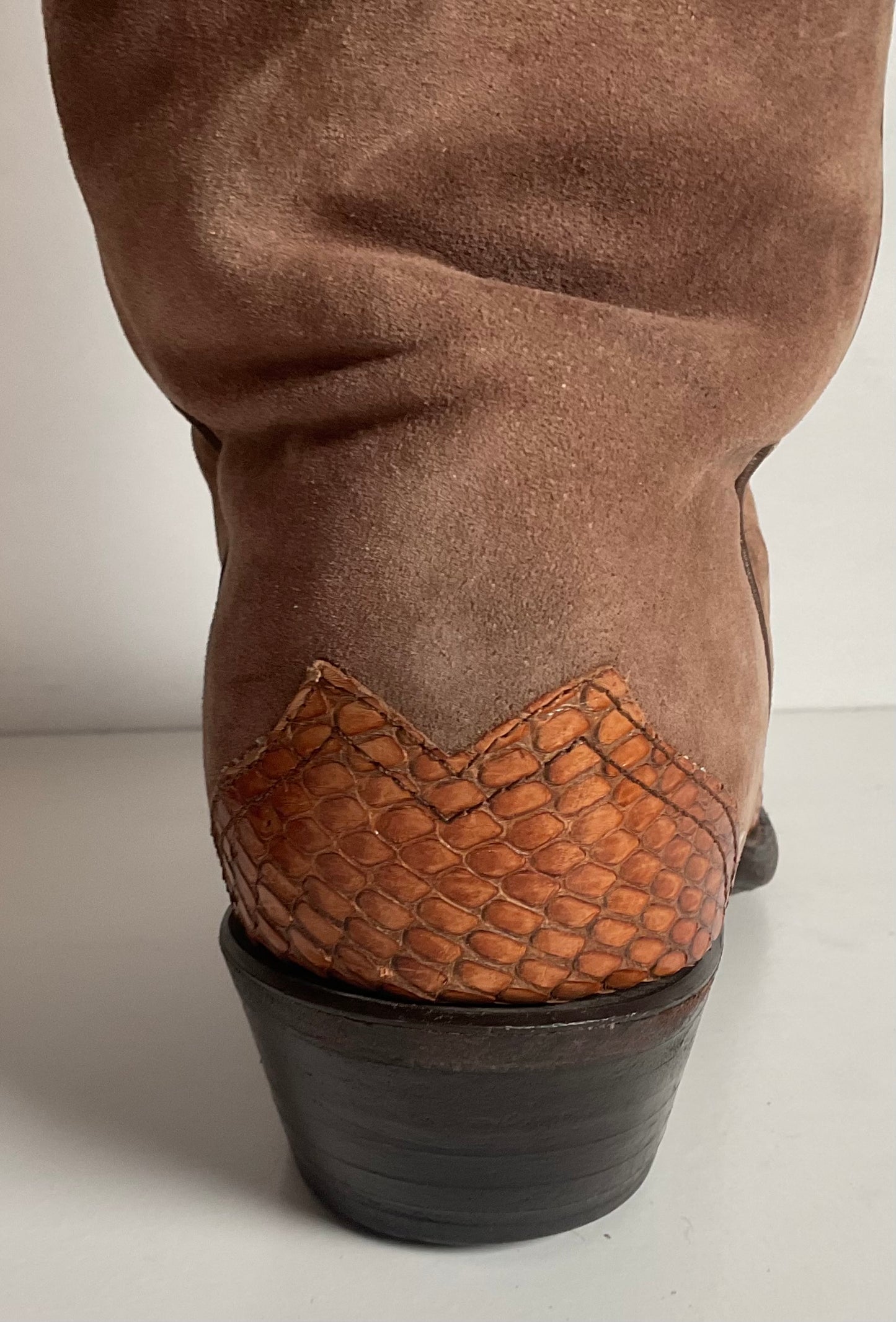 Vintage Larry Mahan Tall Cowgirl Boots 7 B Tooled Snakeskin Inlay