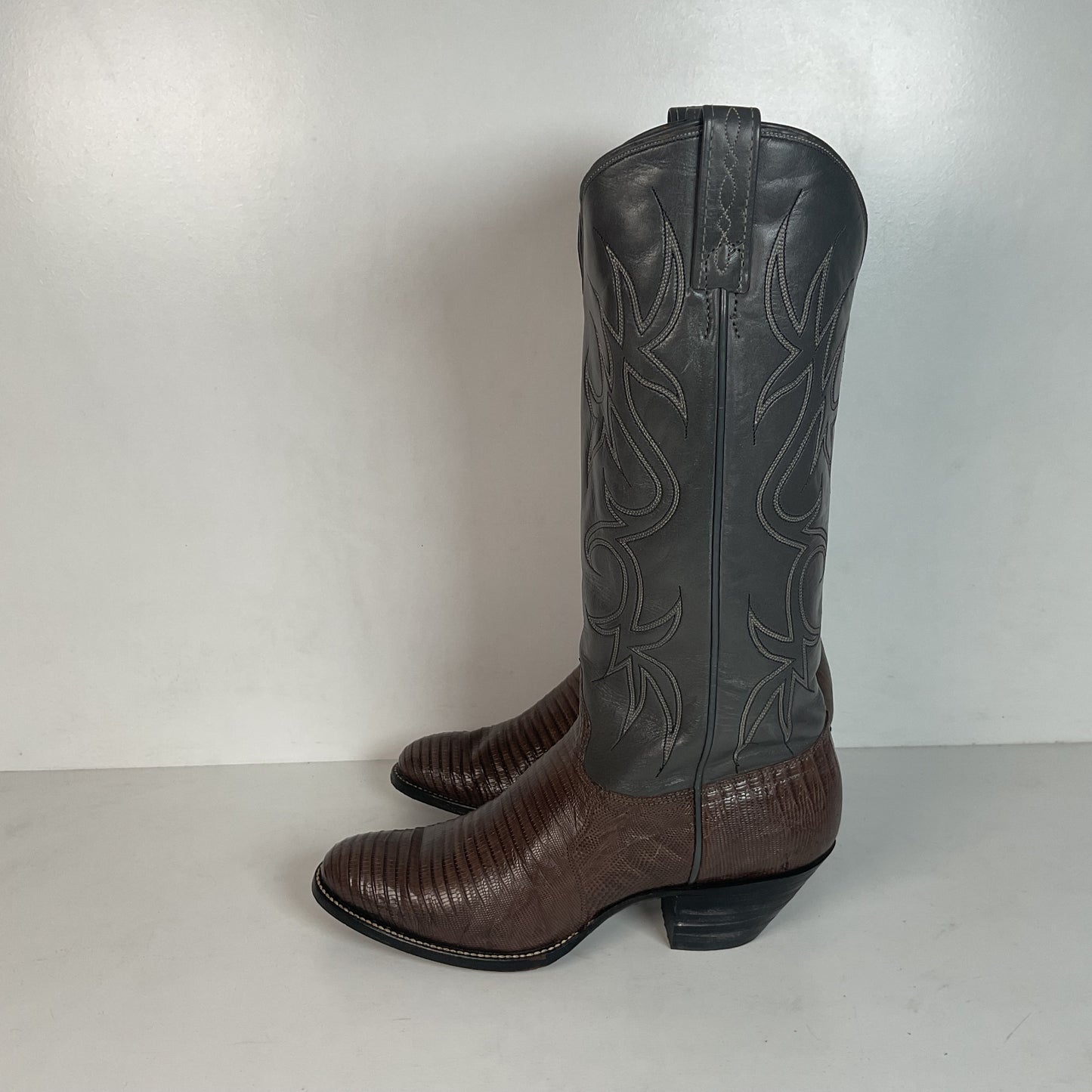 Vintage J Chisholm Grey Tall Cowgirl Boots 8 M Lizard Vamp USA Made