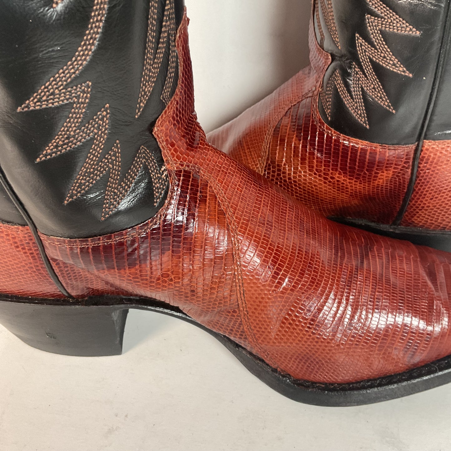 Justin Women’s Snip Toe Lizard Cowgirl Boots 9 B USA Made