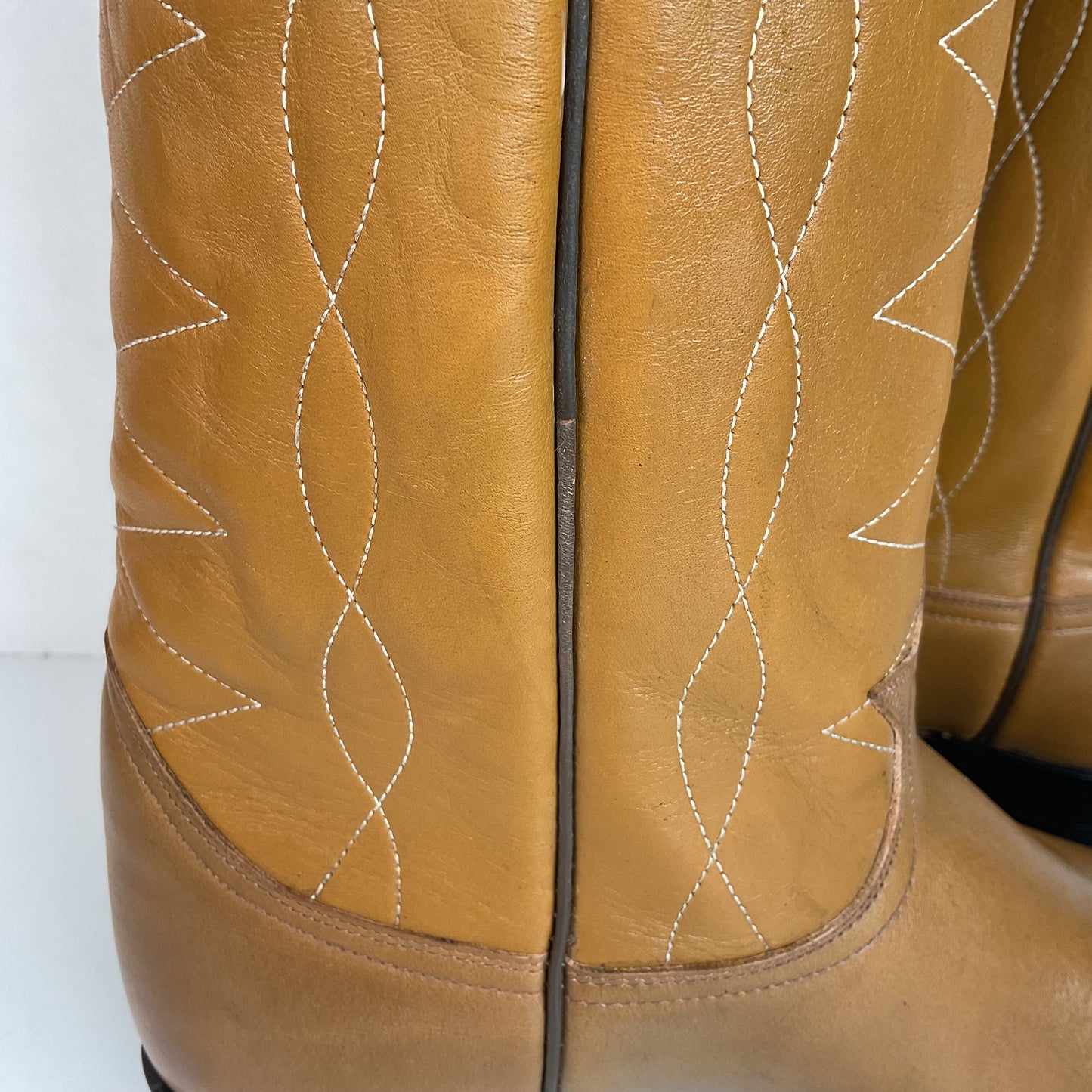 Vintage 1960s Tony Lama Gold Label Cowboy Boots 12 E Carmel Brown